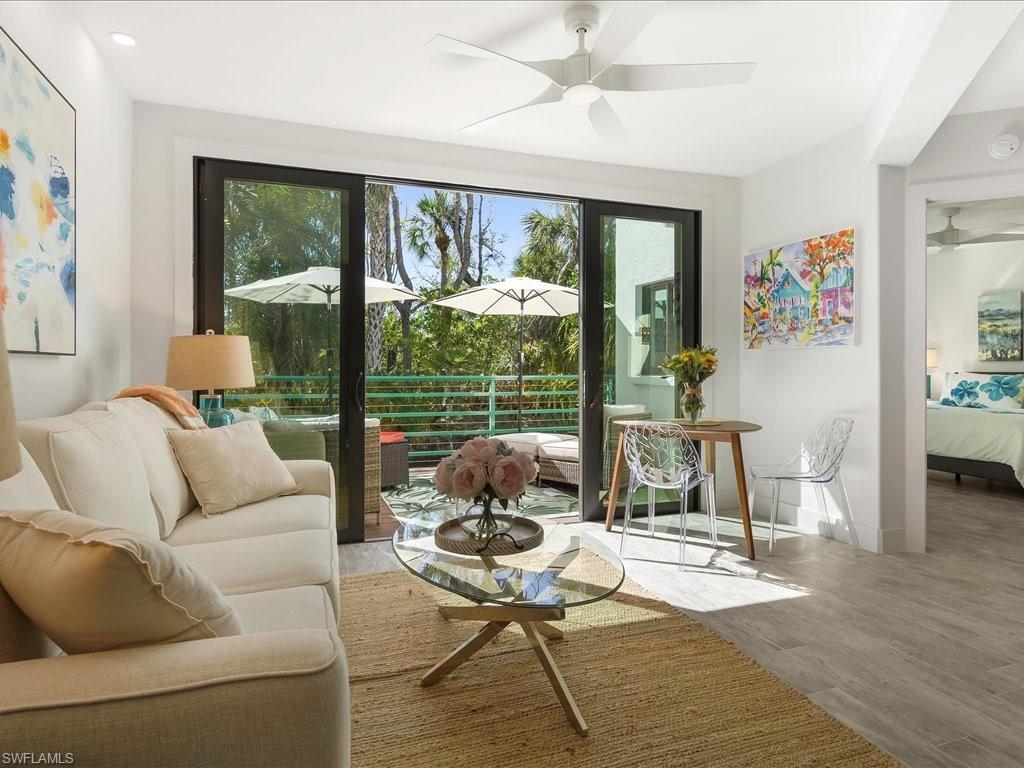 Property Photo: 2182 Anchorage Ln B FL 34104