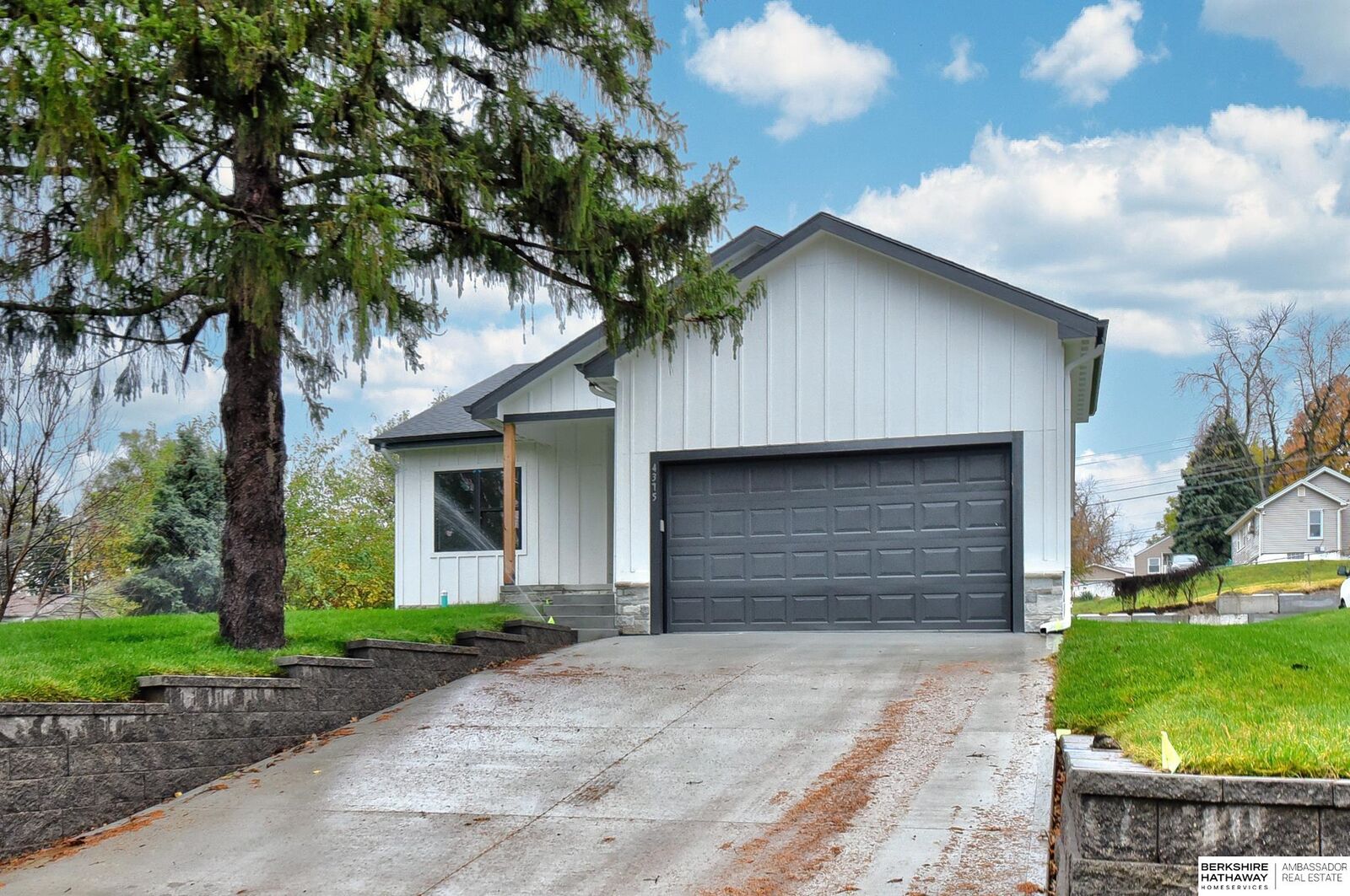 Property Photo:  4375 Patterson Street  NE 68107 