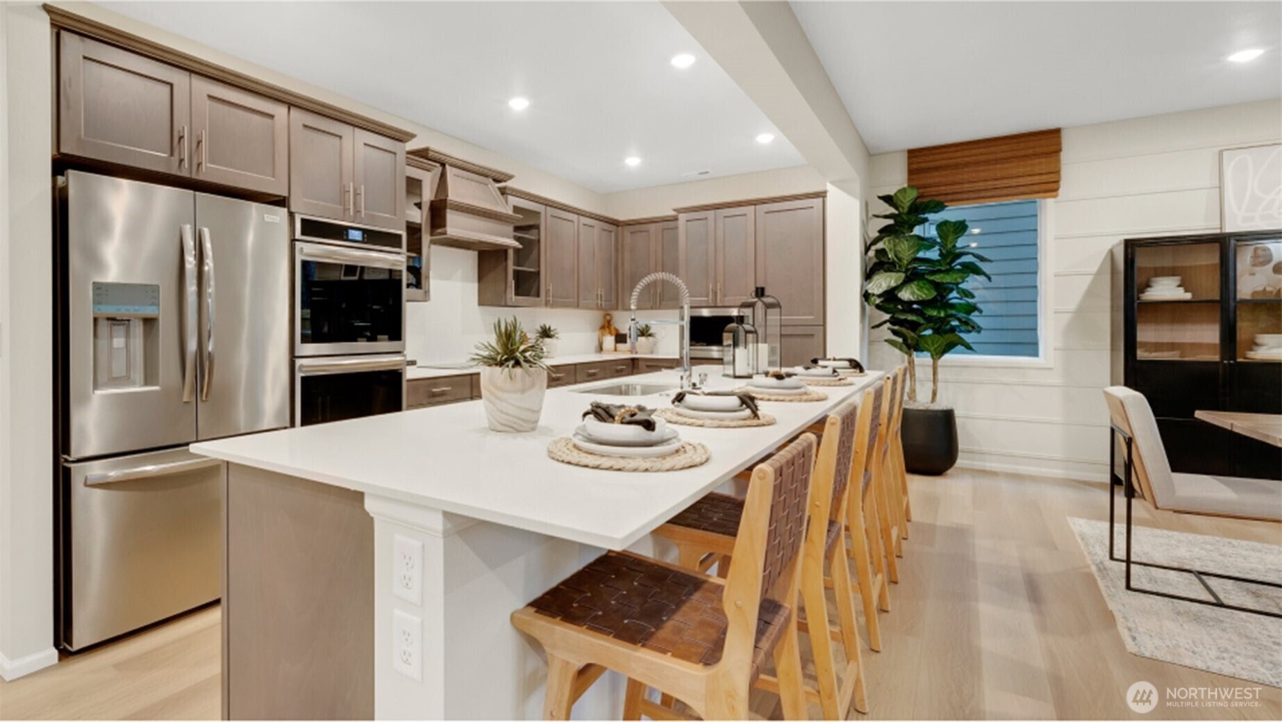 Property Photo:  5801  136th Street SW  WA 98026 