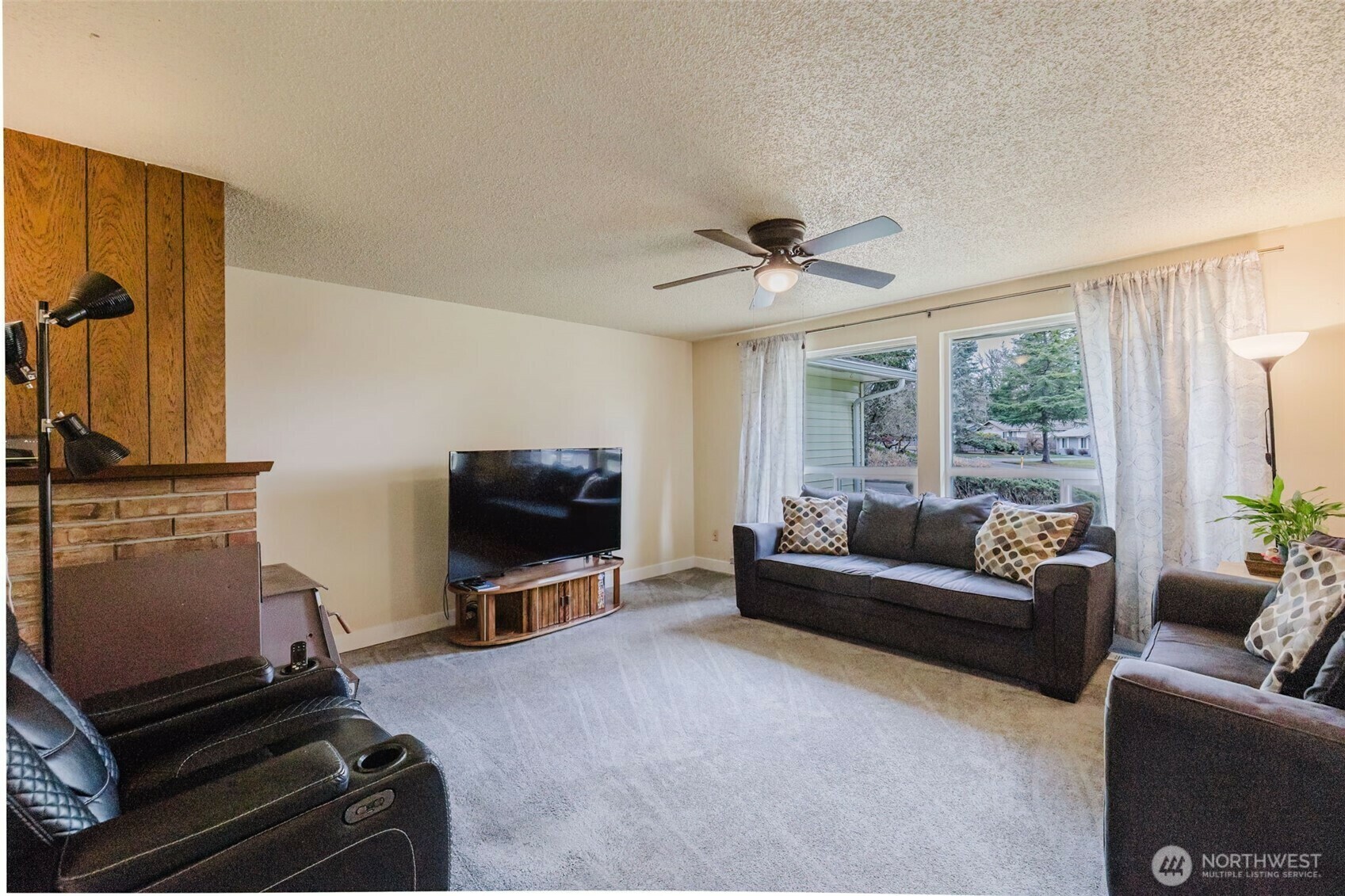 Property Photo: 2092 SE Beech Court WA 98366