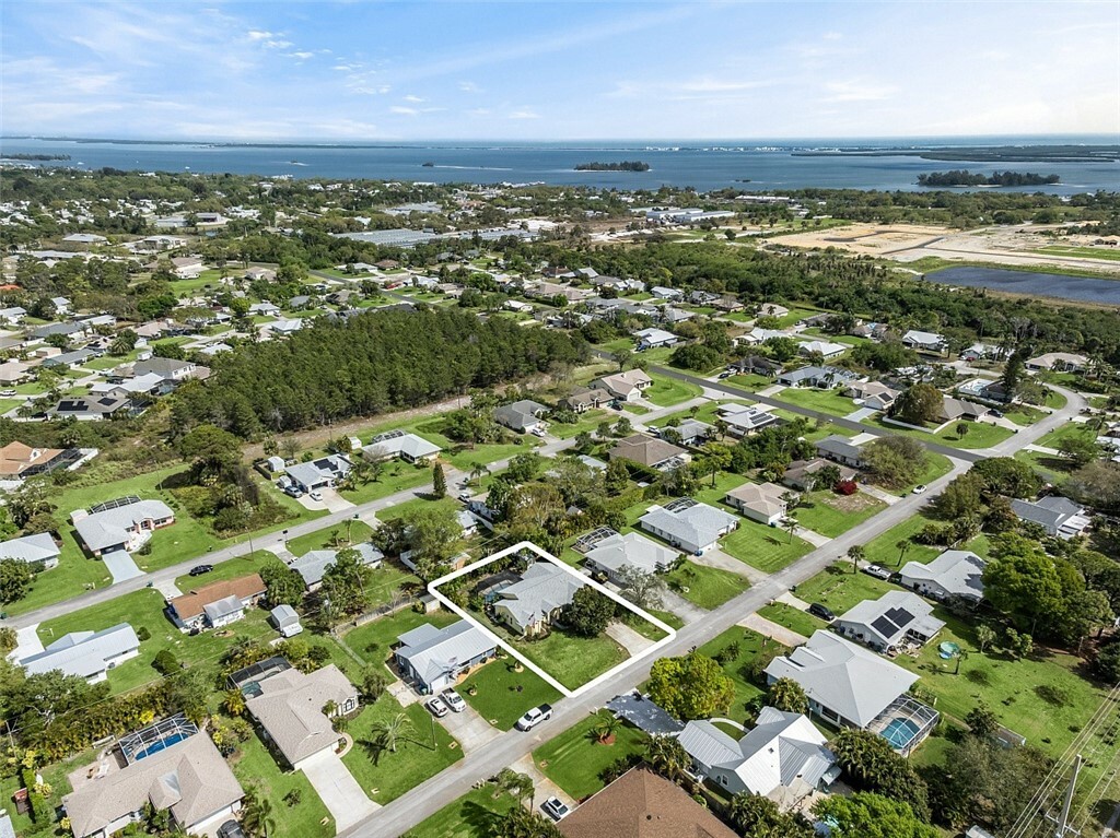 Property Photo: 192 Delaware Avenue FL 32958