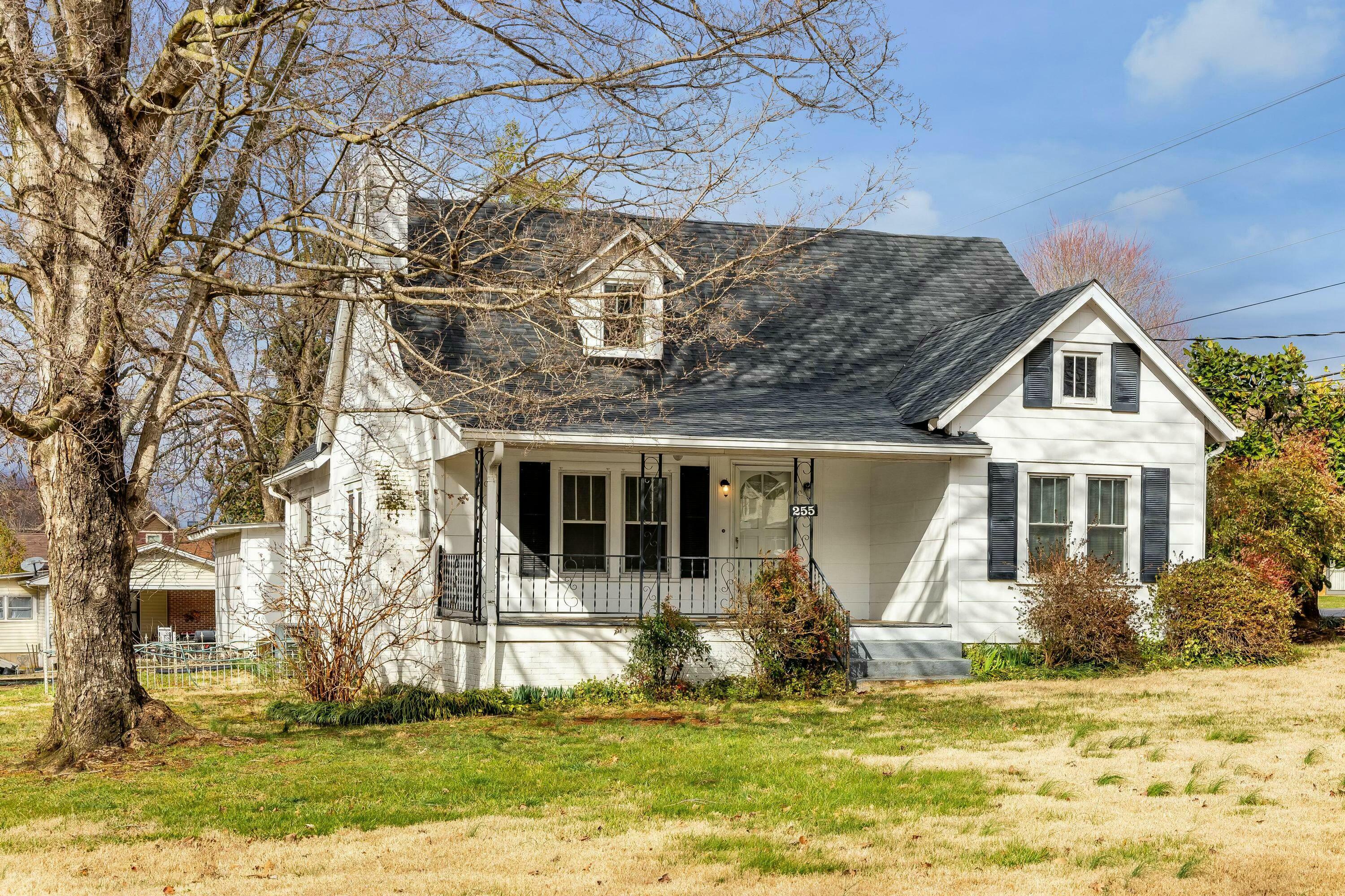 Property Photo:  255 Hiwassee Avenue NE  TN 37312 