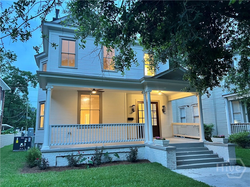 815 E Henry Street  Savannah GA 31401 photo