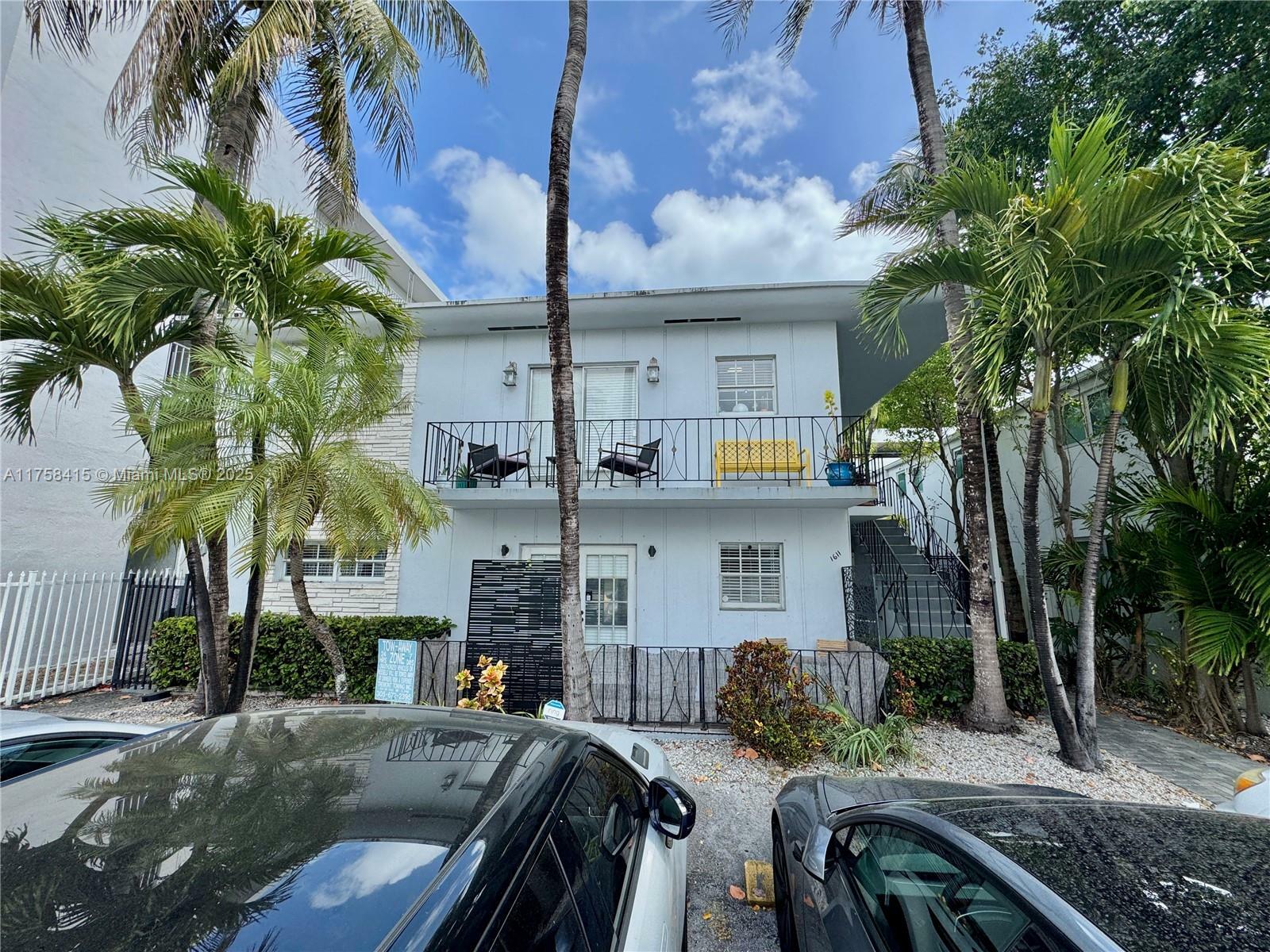 Property Photo: 1611 West Ave 15 FL 33139