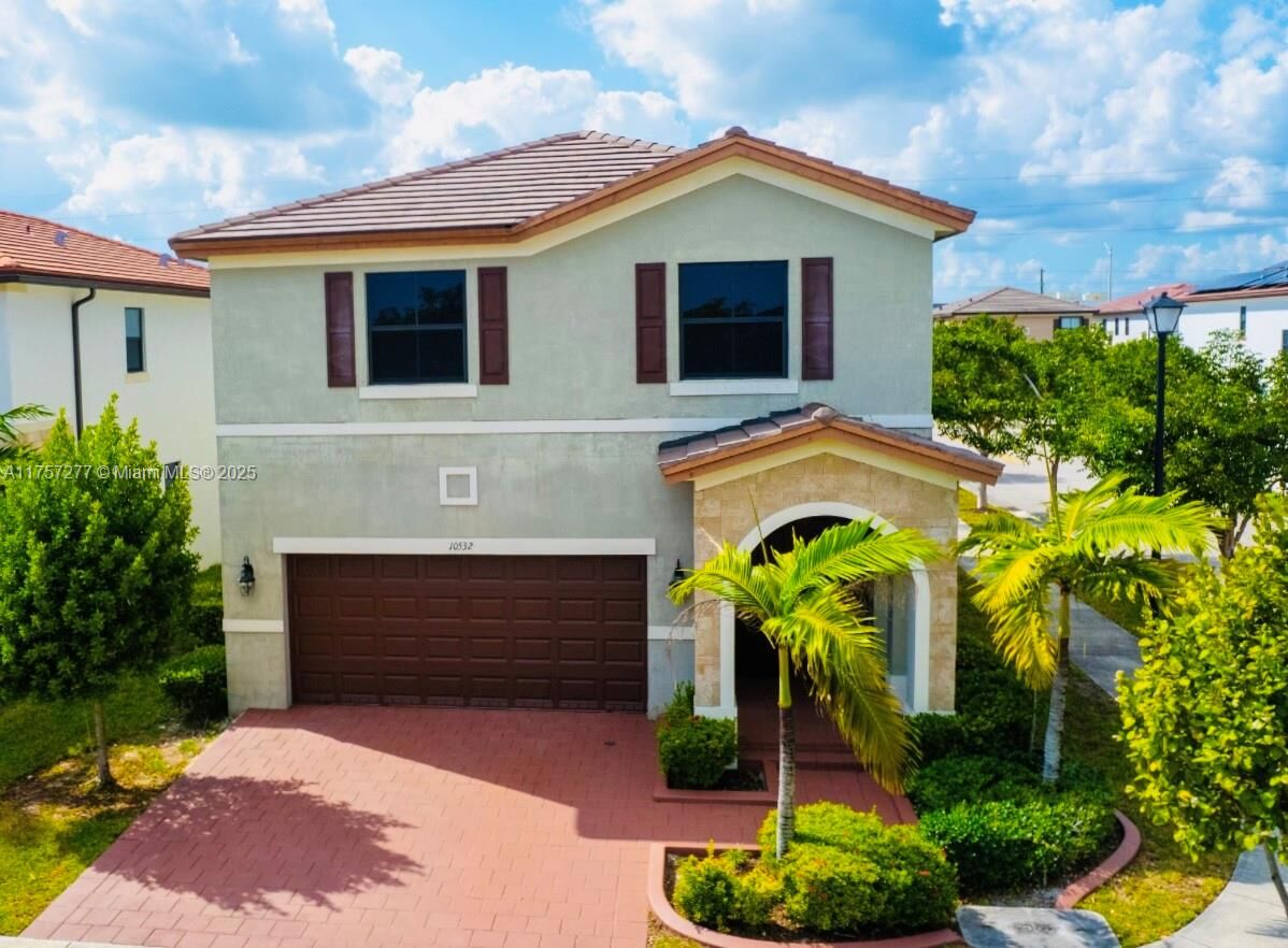 Property Photo: 10532 W 35th Ln FL 33018