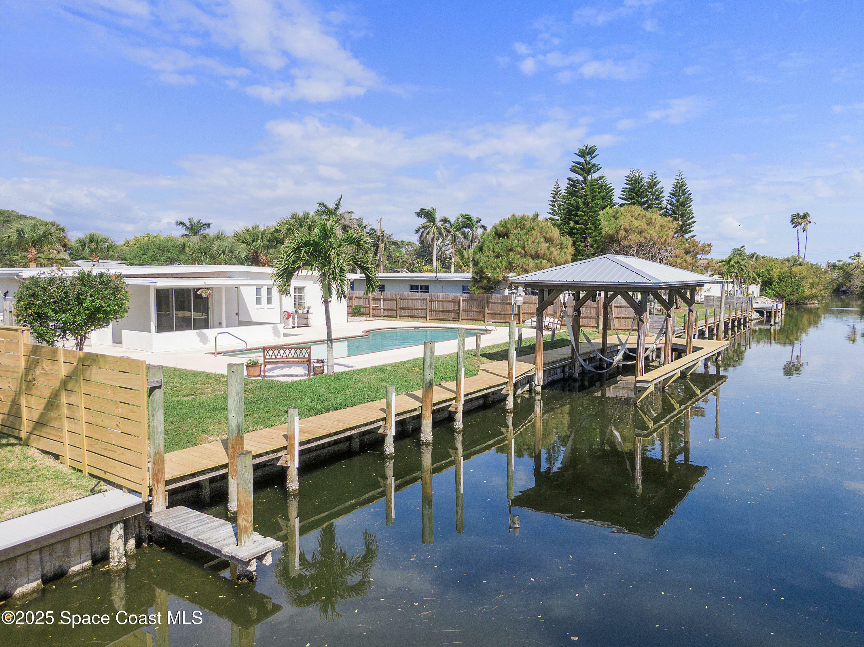 Property Photo: 112 Sunset Drive FL 32931