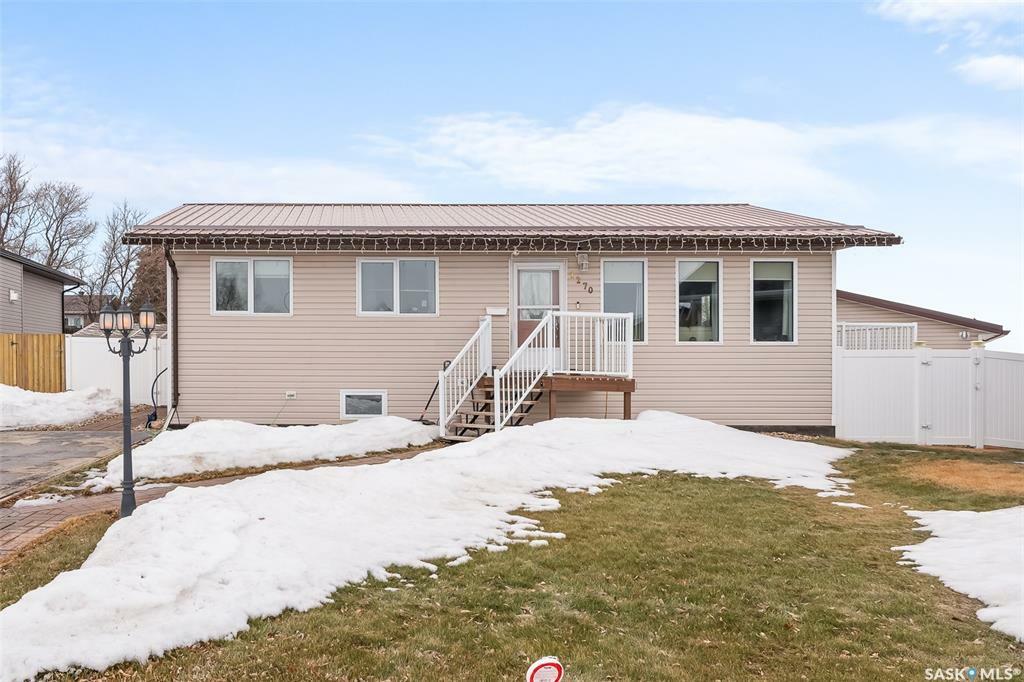 1270 Iroquois Drive  Moose Jaw SK S6H 7J8 photo