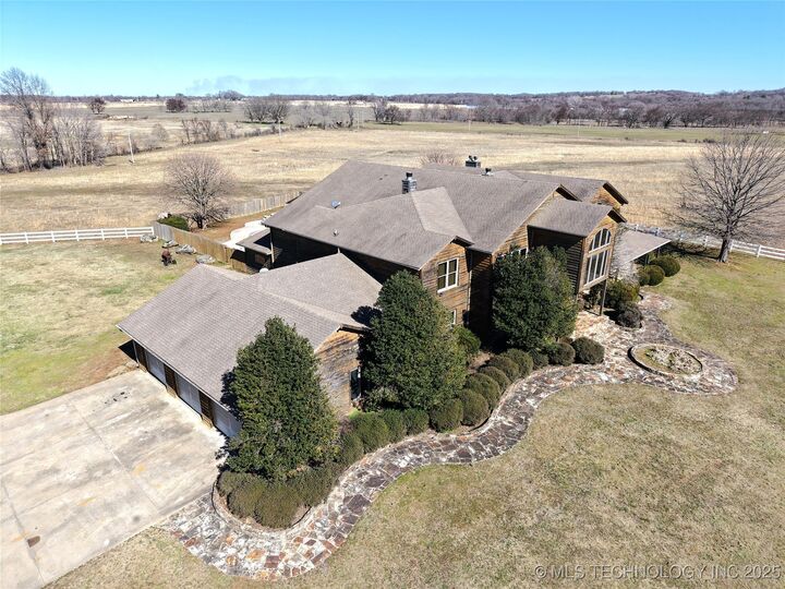 Property Photo:  10034 E 233 Street  OK 74455 