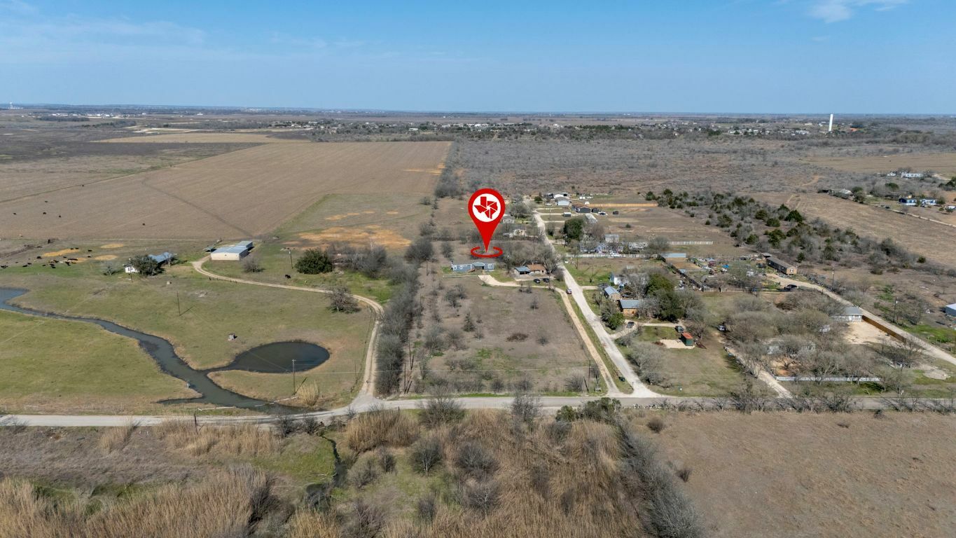 Property Photo:  498 William Pettus Road  TX 78656 