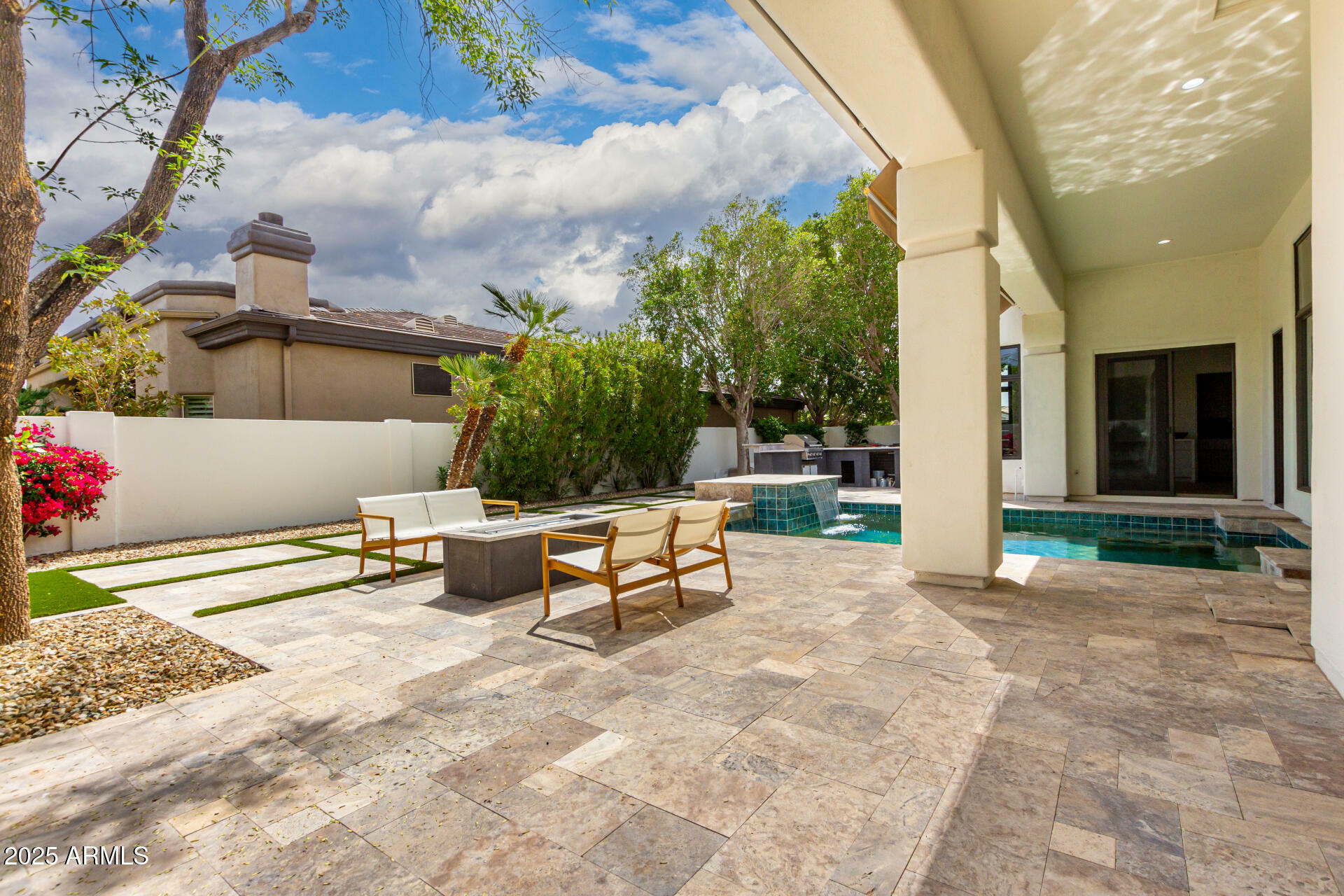 Property Photo: 5127 N 71st Street AZ 85253