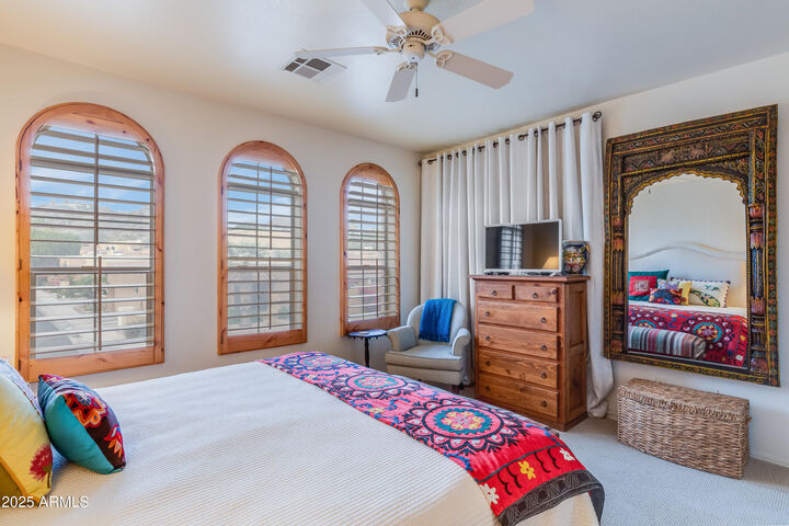 Property Photo: 10655 N 9th Street 207 AZ 85020