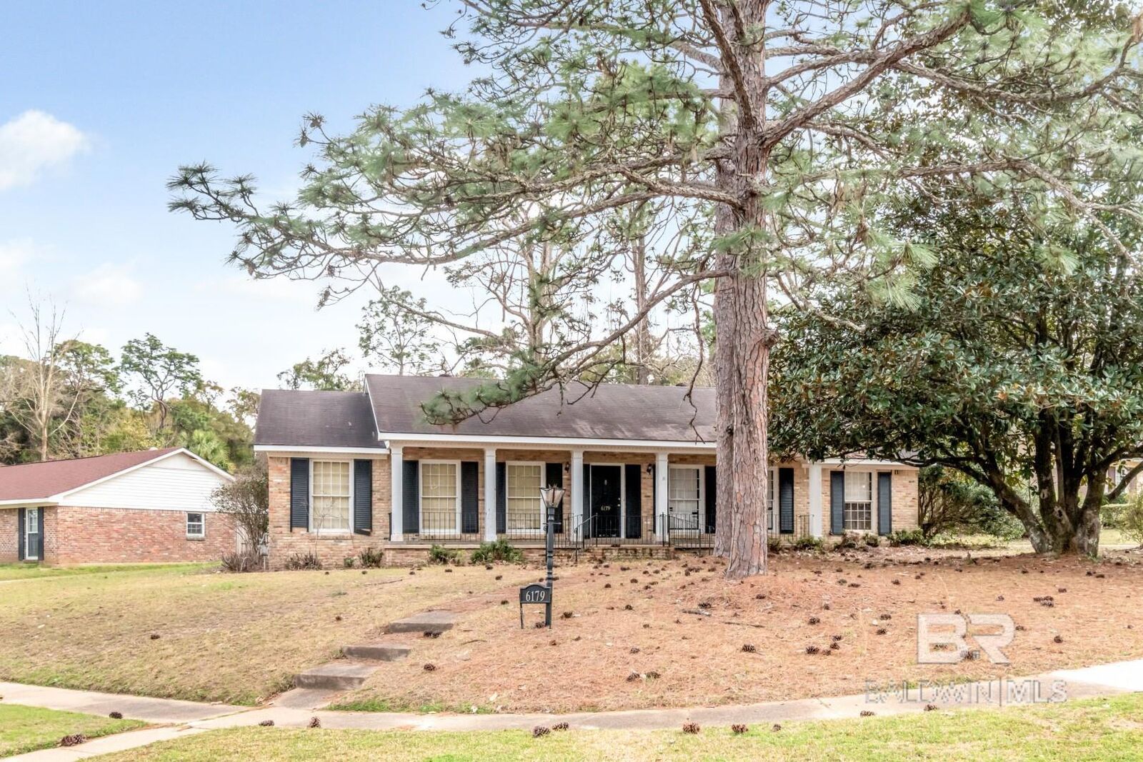Property Photo:  6179 Challen Circle South  AL 36608 