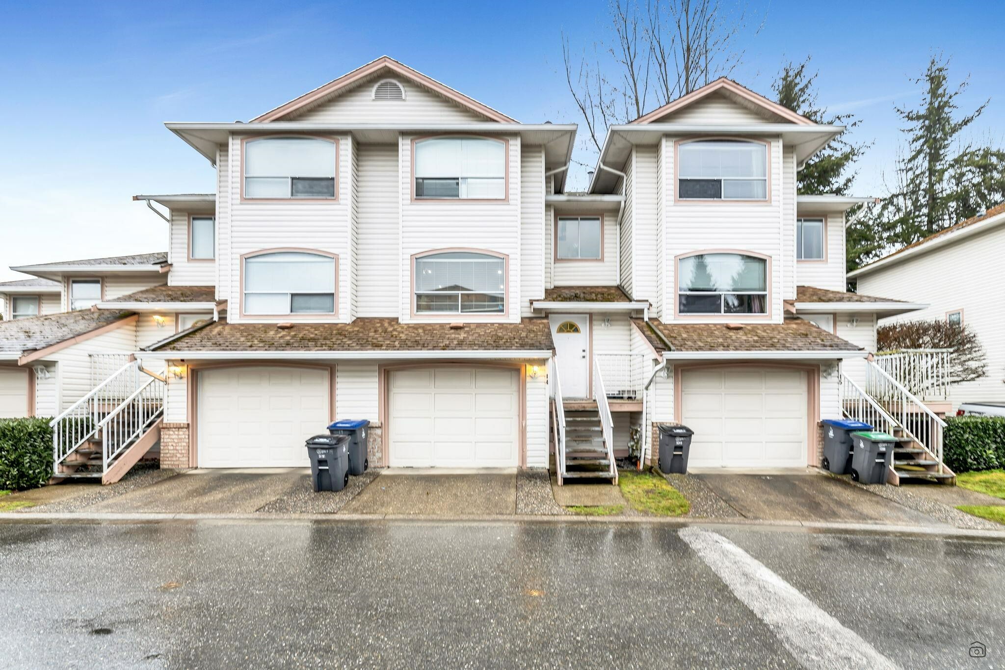 Photo de la propriété: 7140 132 Street 14 BC V3W 1J5
