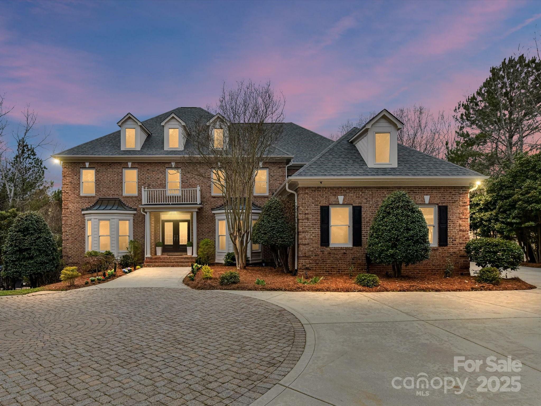 Property Photo: 14407 Brick Church Court NC 28277