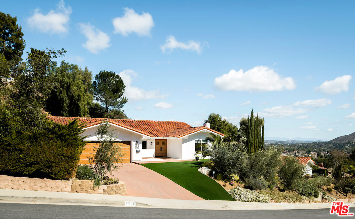 Property Photo: 2052 Hillsbury Rd CA 91361