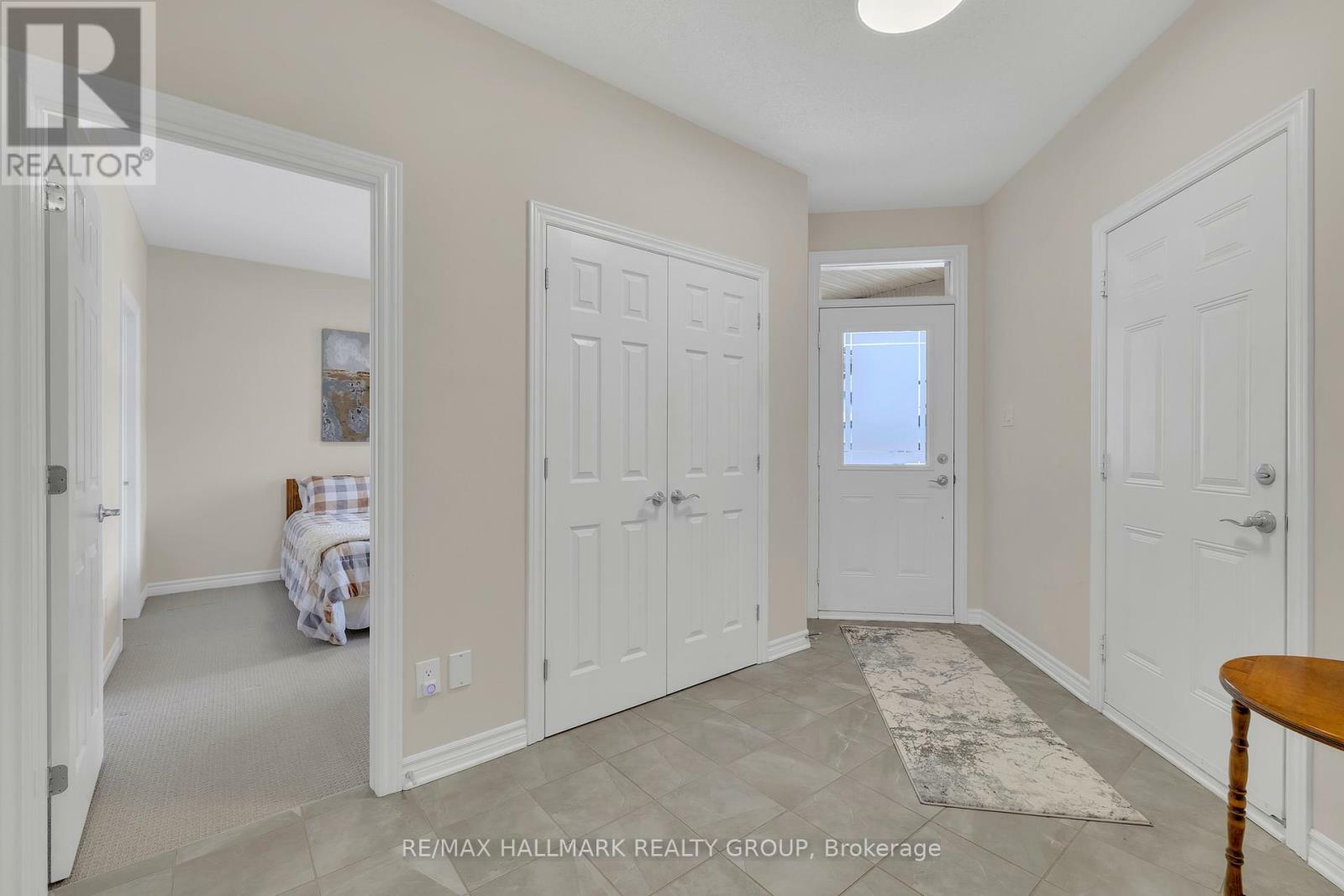 Property Photo: 251 Royal Landing Gate ON K0G 1J0