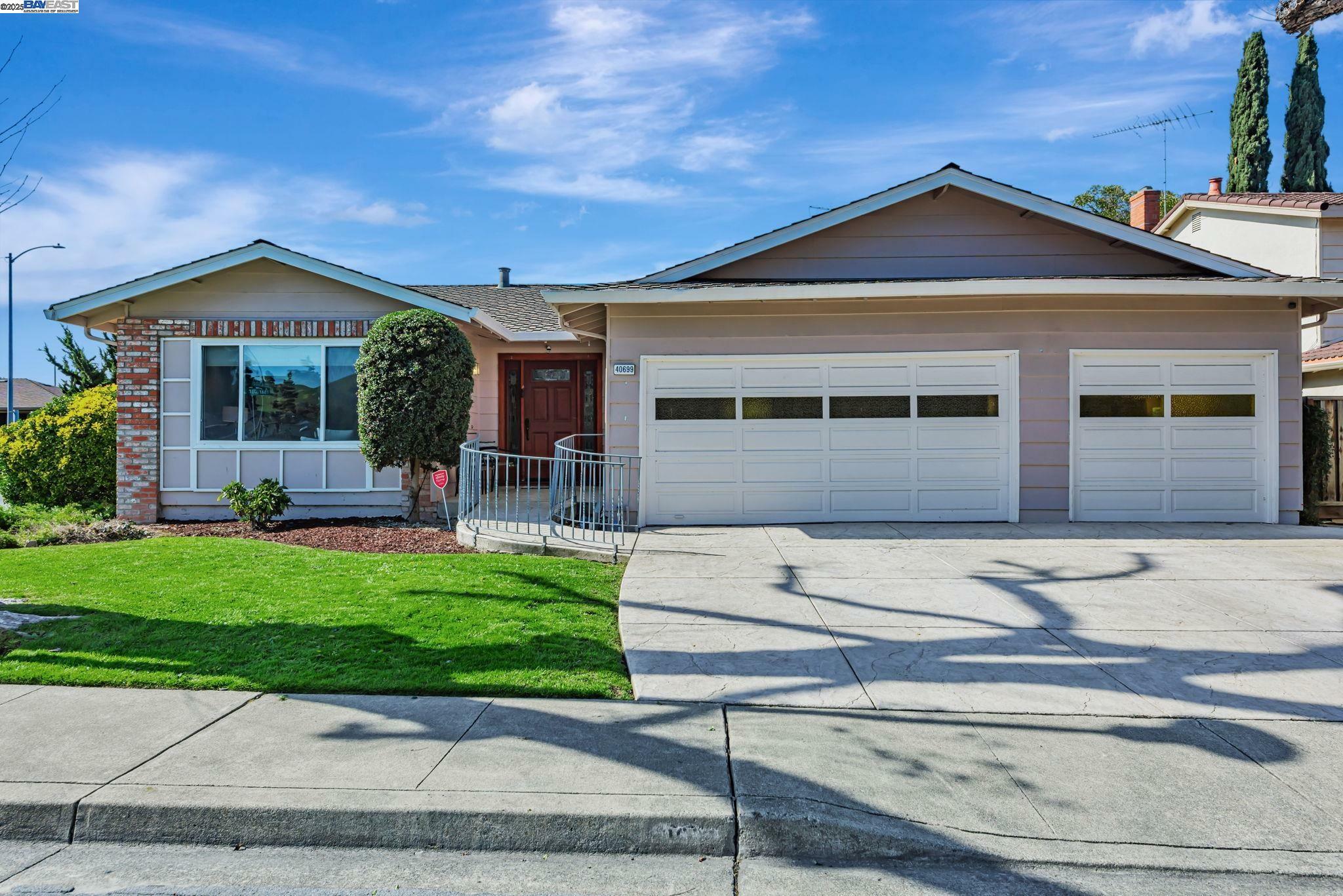 Property Photo: 40699 Ambar Pl CA 94539