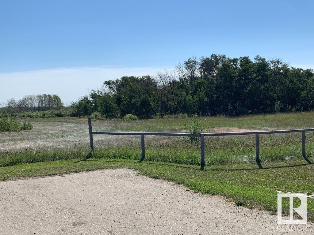 Property Photo:  #10 26555 Twp 481  AB T0C 0V0 