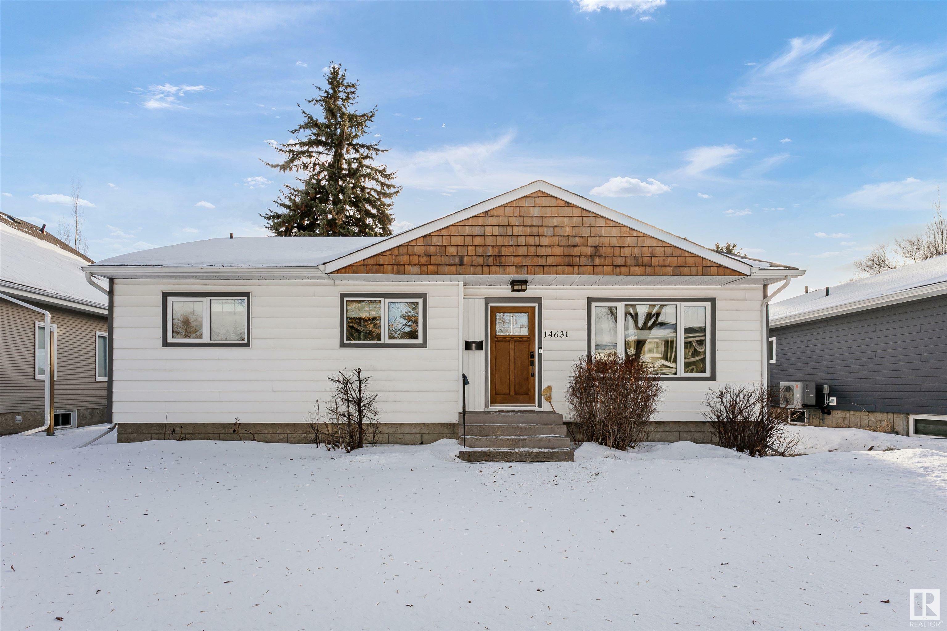 Photo de la propriété:  14631 93 Avenue NW  AB T5R 5G7 