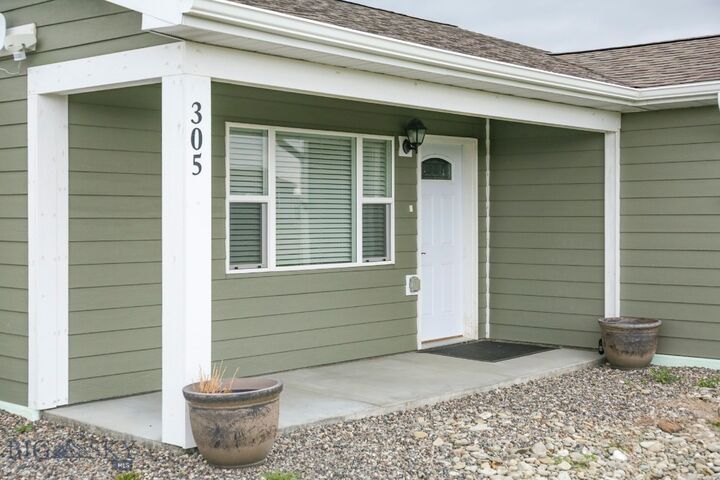 Property Photo:  305 Lathrop Street W  MT 59018 