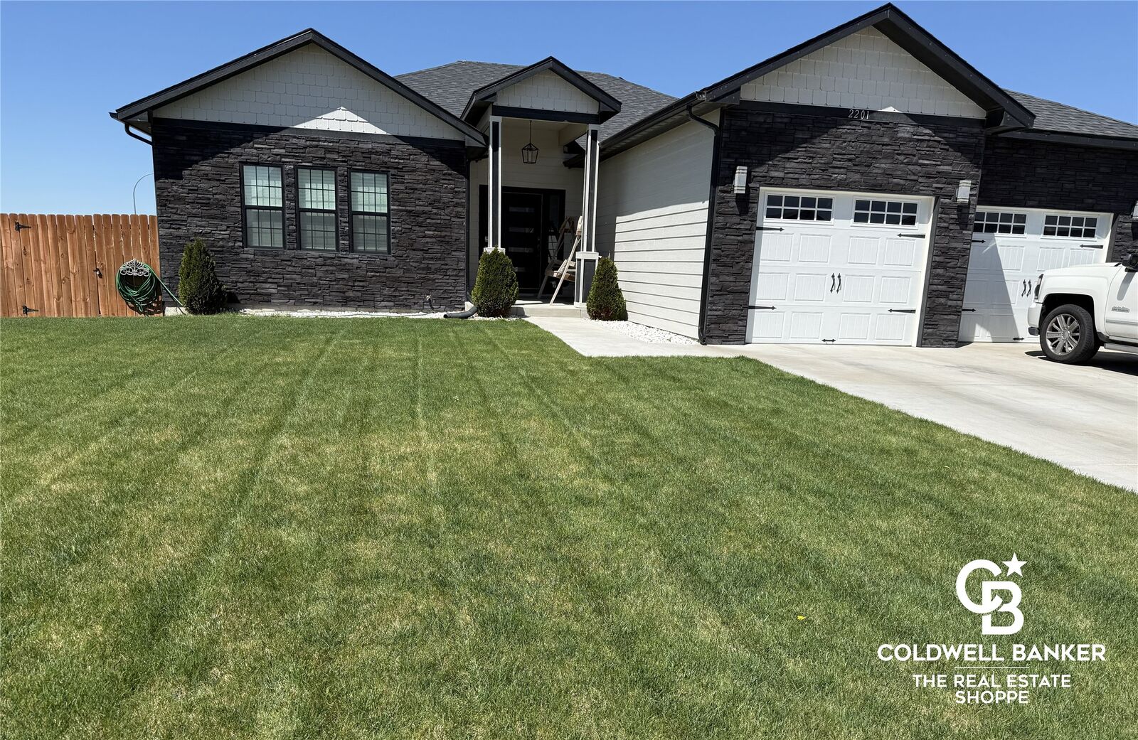 Property Photo: 2201 Glenwood Drive KS 67846