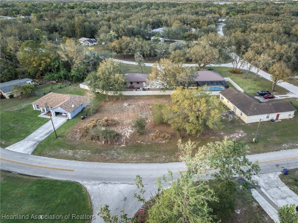 Property Photo: 2370 W Nautilus Road FL 33825