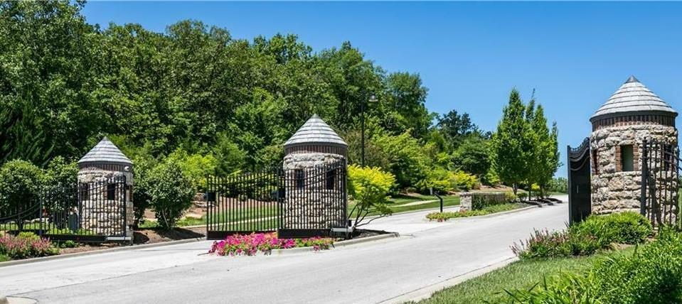 Property Photo:  608 St James Court  MO 64012 