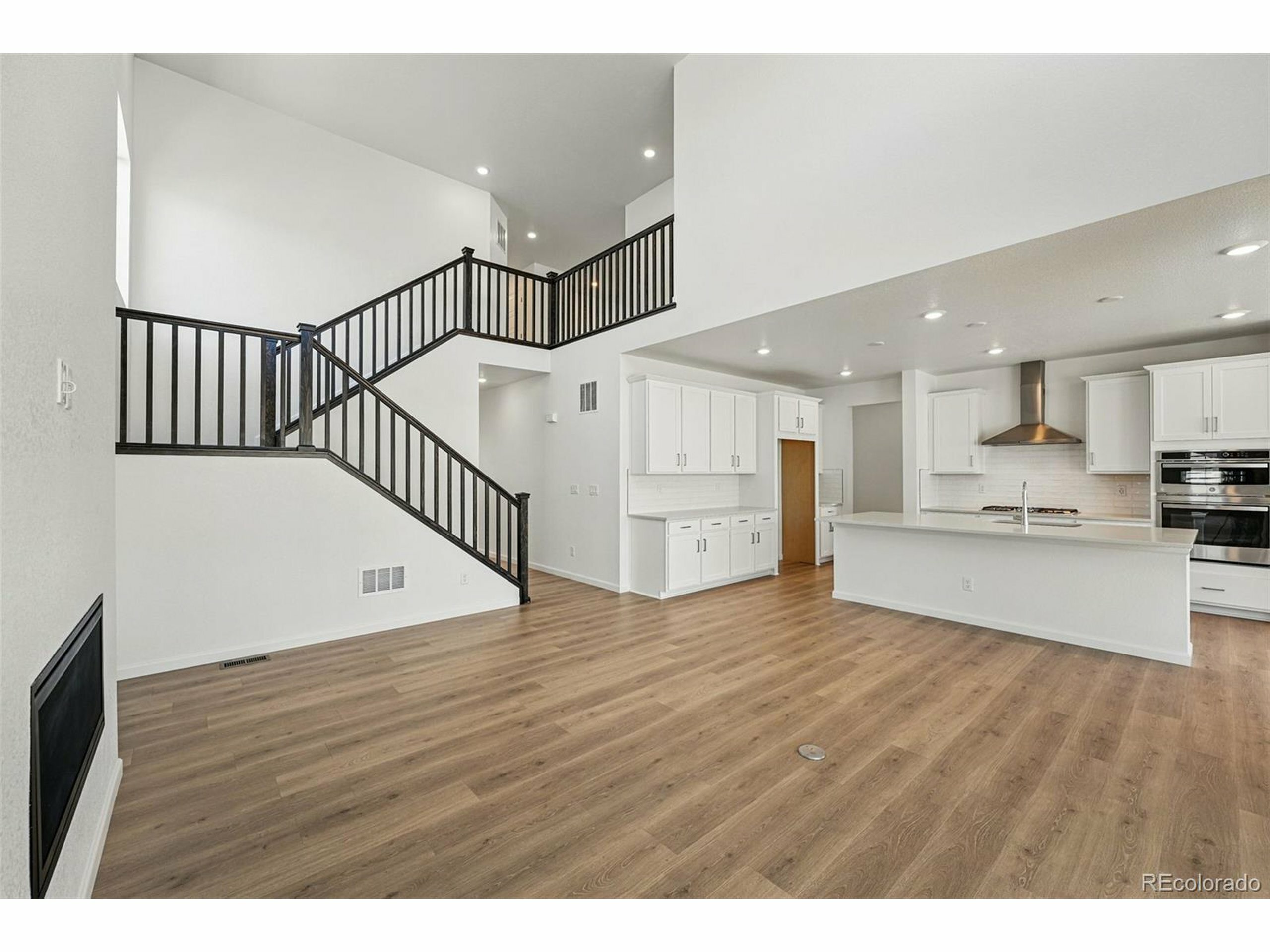 Property Photo: 7291 Prairie Sage Pl CO 80125