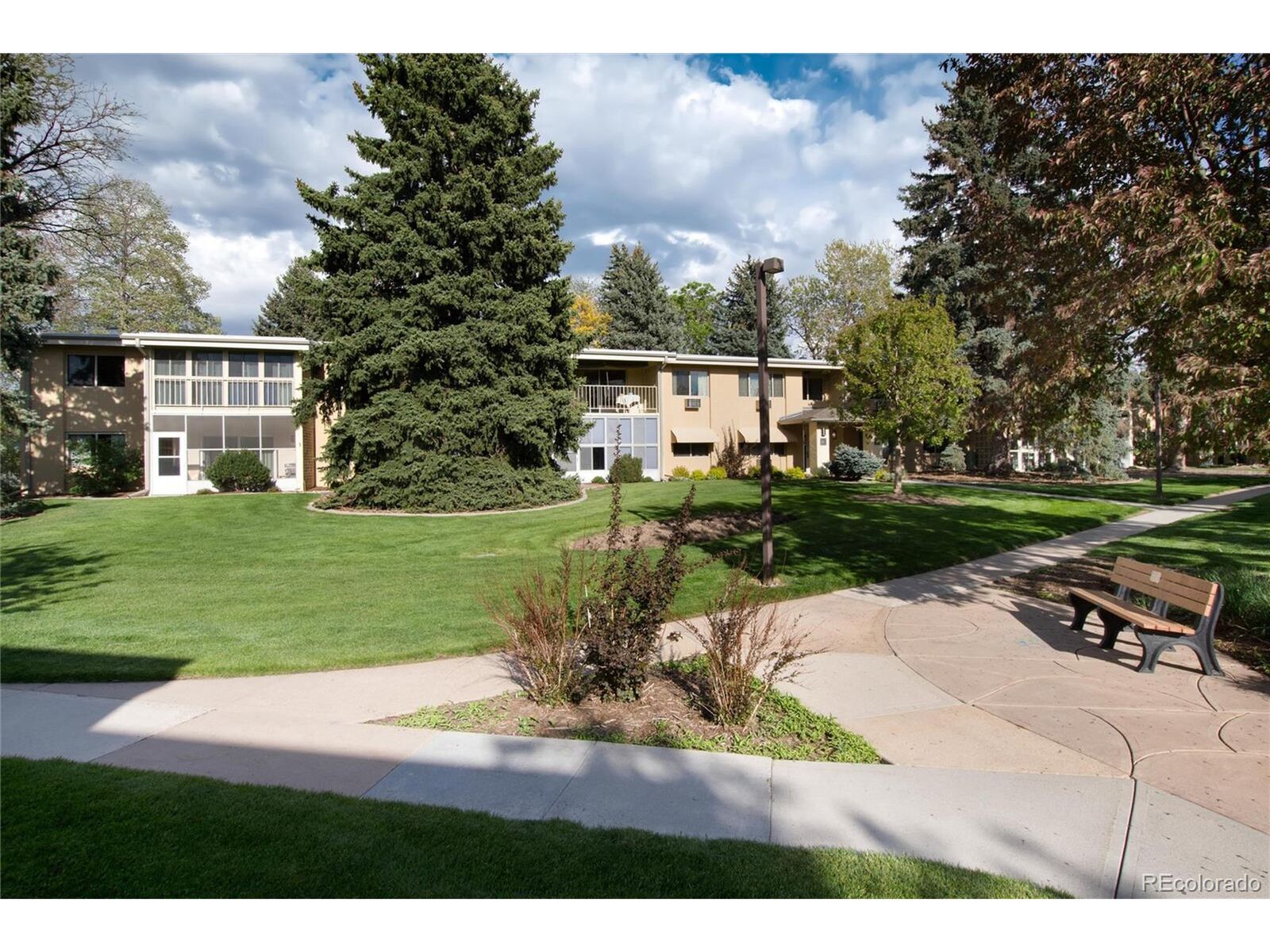 Property Photo:  675 S Clinton St 8B  CO 80247 