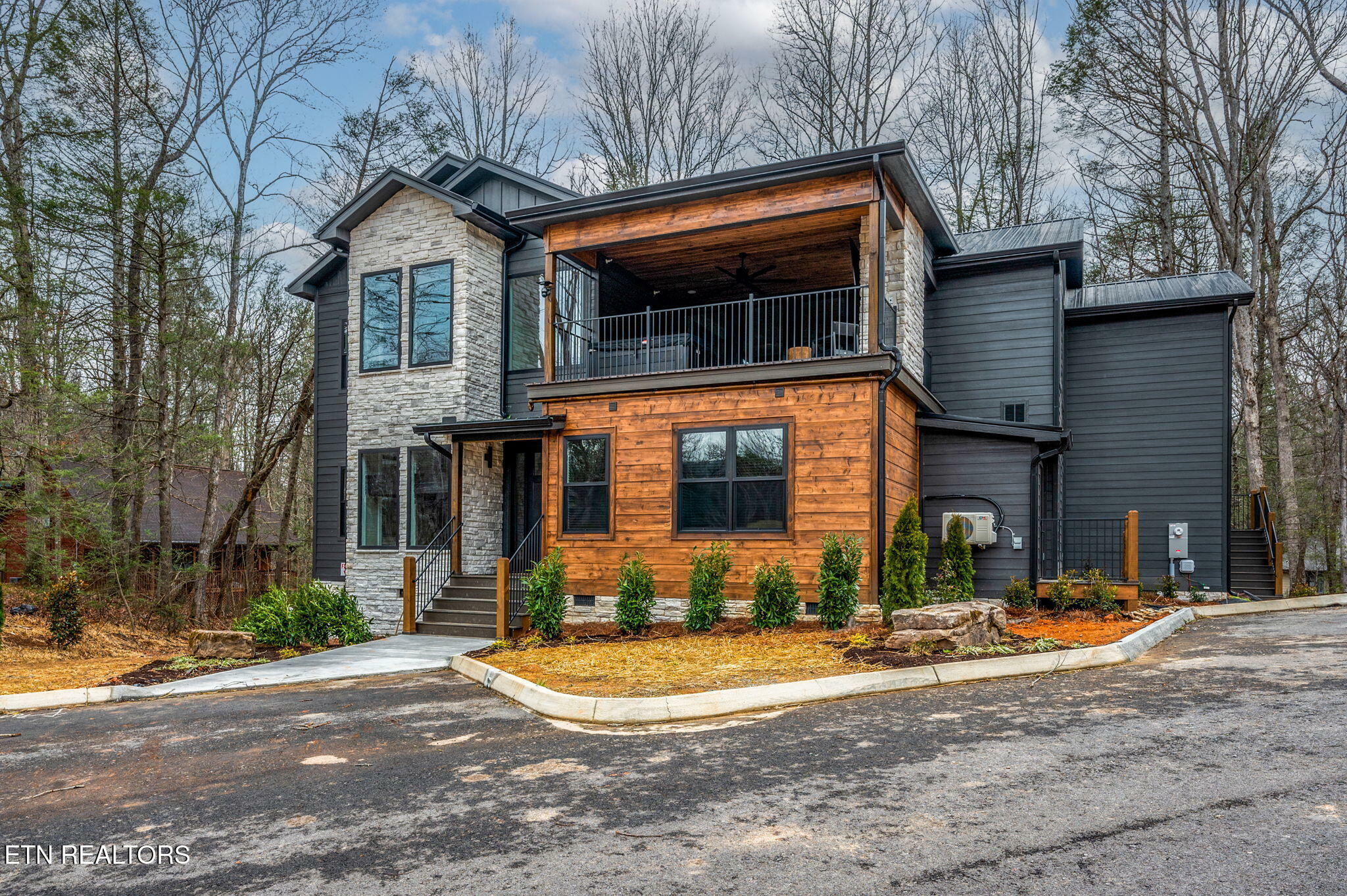 130 Mills Park Rd 1  Gatlinburg TN 37738 photo