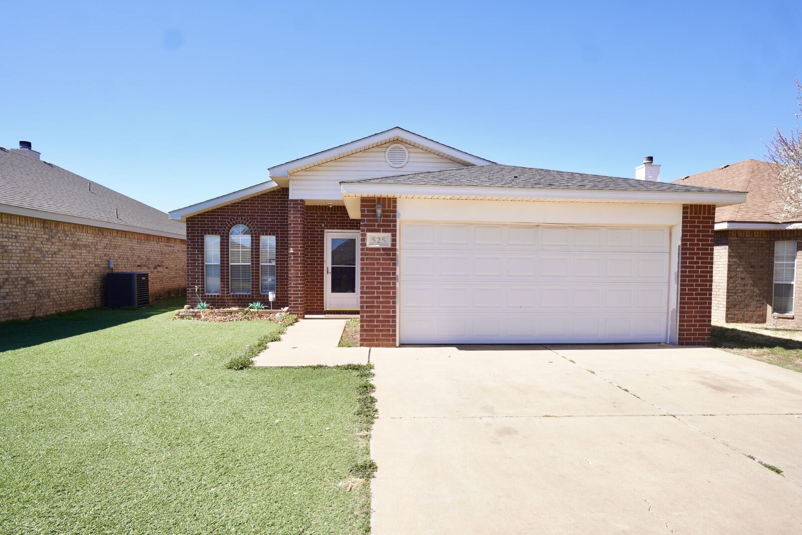 Property Photo:  525 N Iola Avenue  TX 79416 
