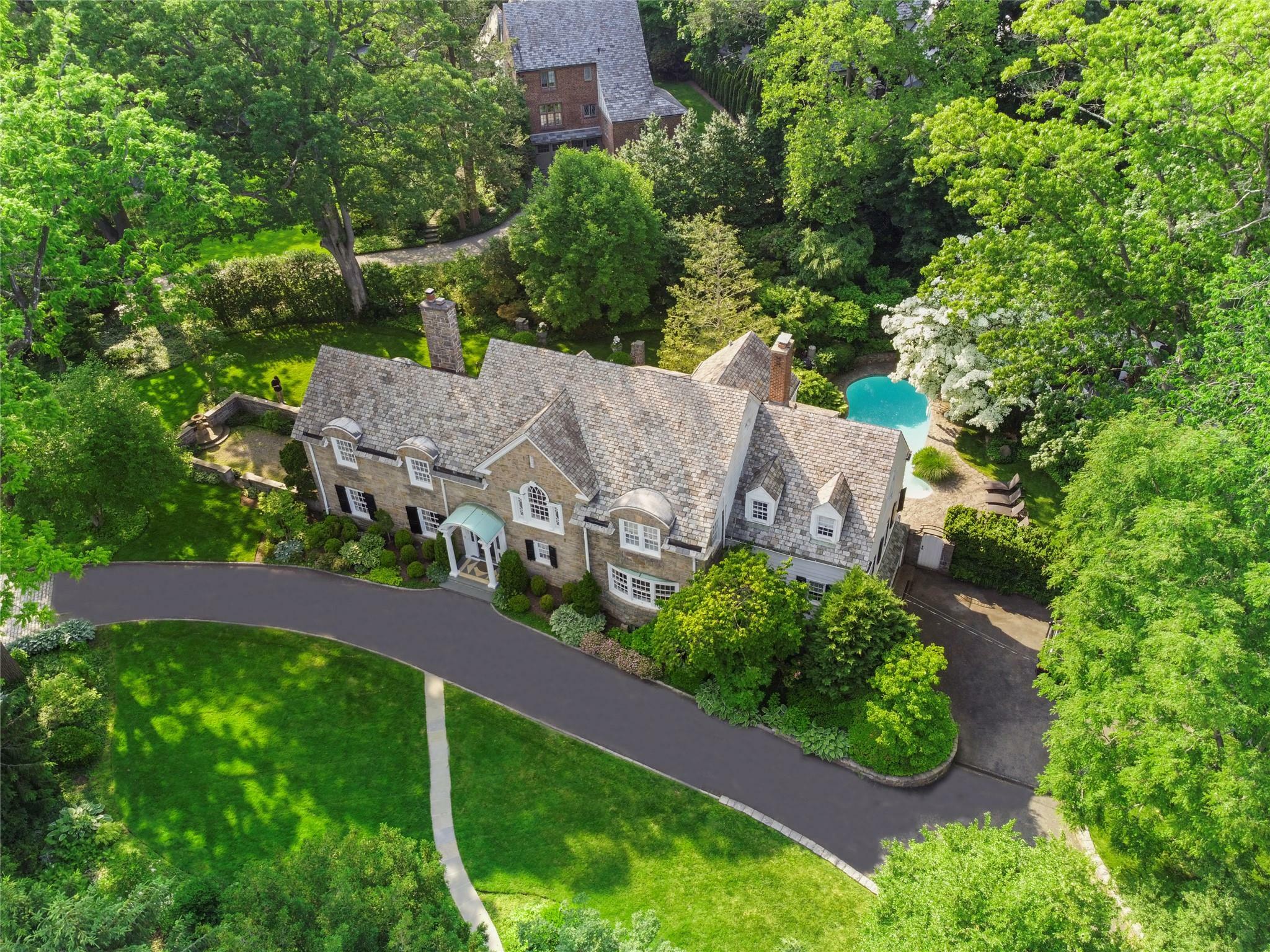 Property Photo: 133 Aka 139 Hampshire Road NY 10708