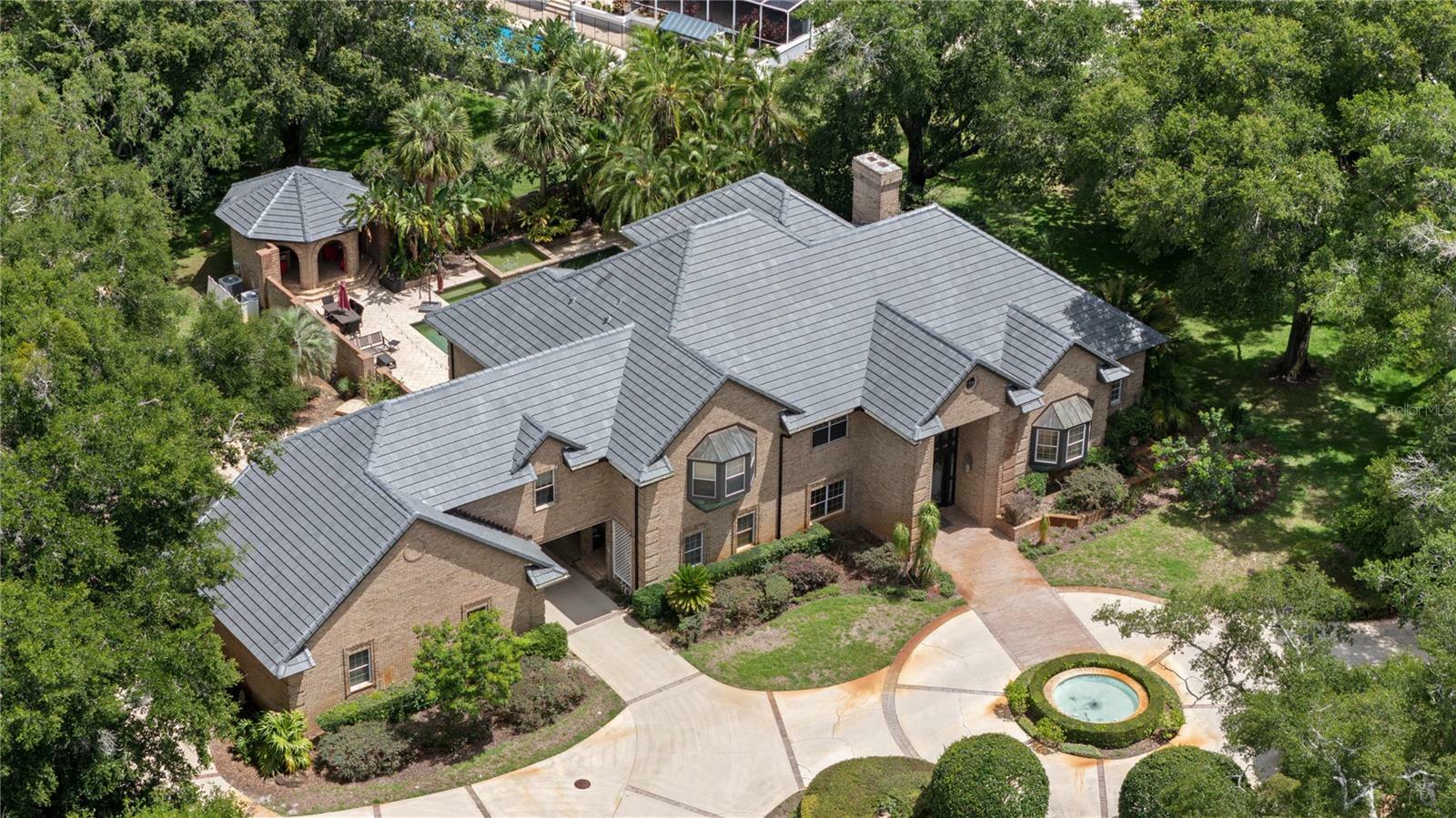 Property Photo: 1500 Whitstable Court FL 32746