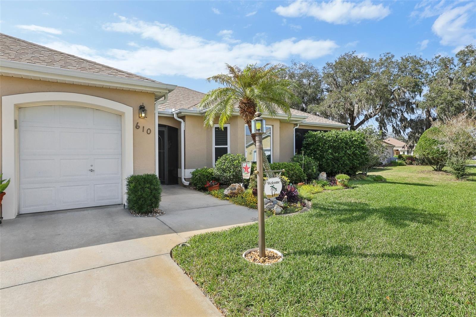 Property Photo: 610 Espana Street FL 32159