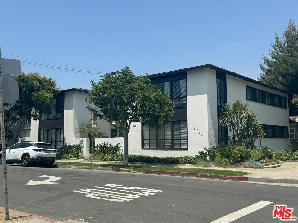 Property Photo: 3794 Rosewood Avenue CA 90066