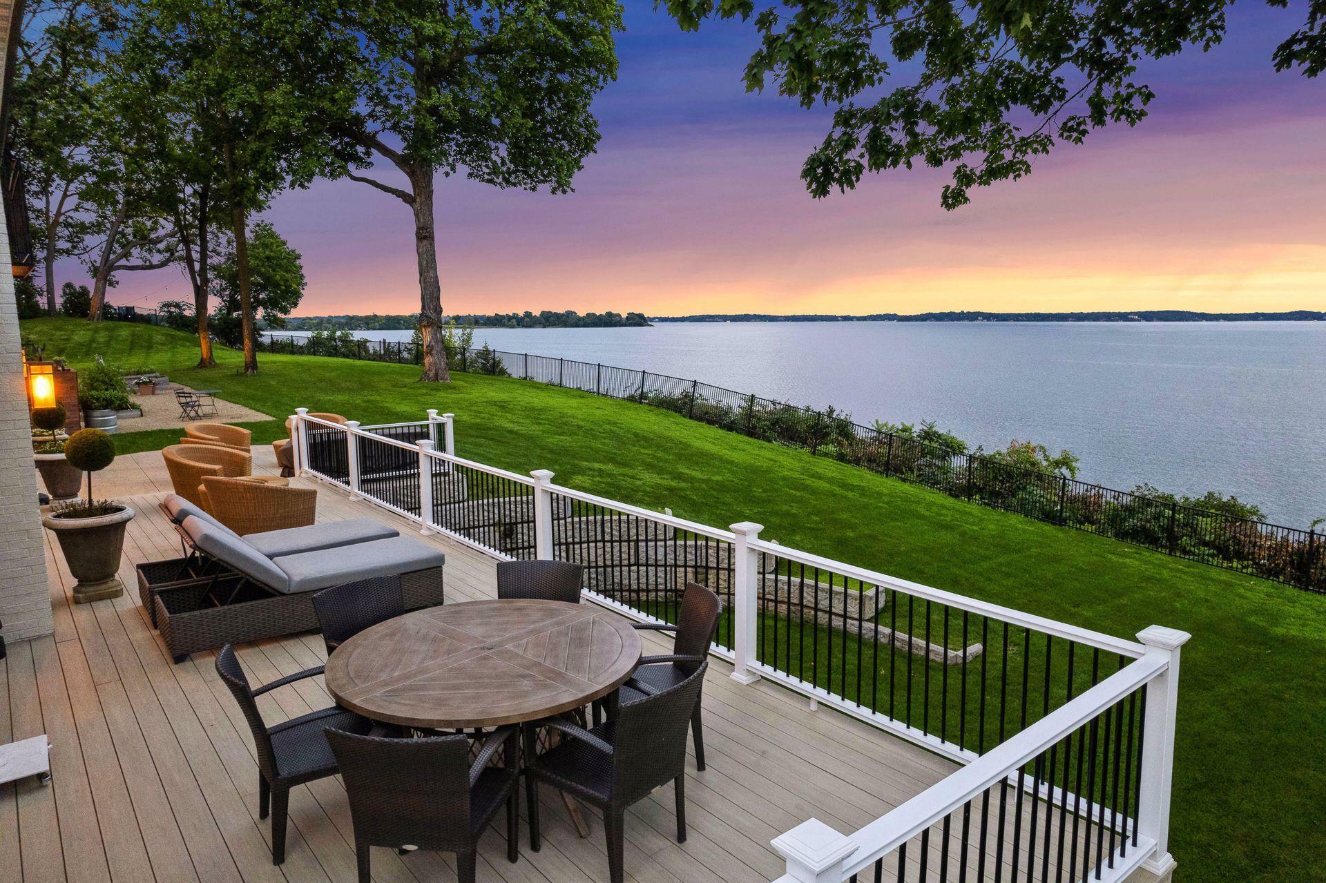 Property Photo:  2070 Shoreline Drive  MN 55391 