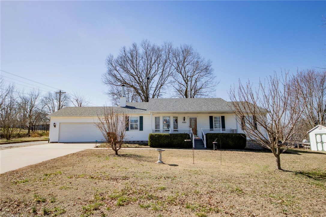 940 Hickory  Washburn MO 65772 photo