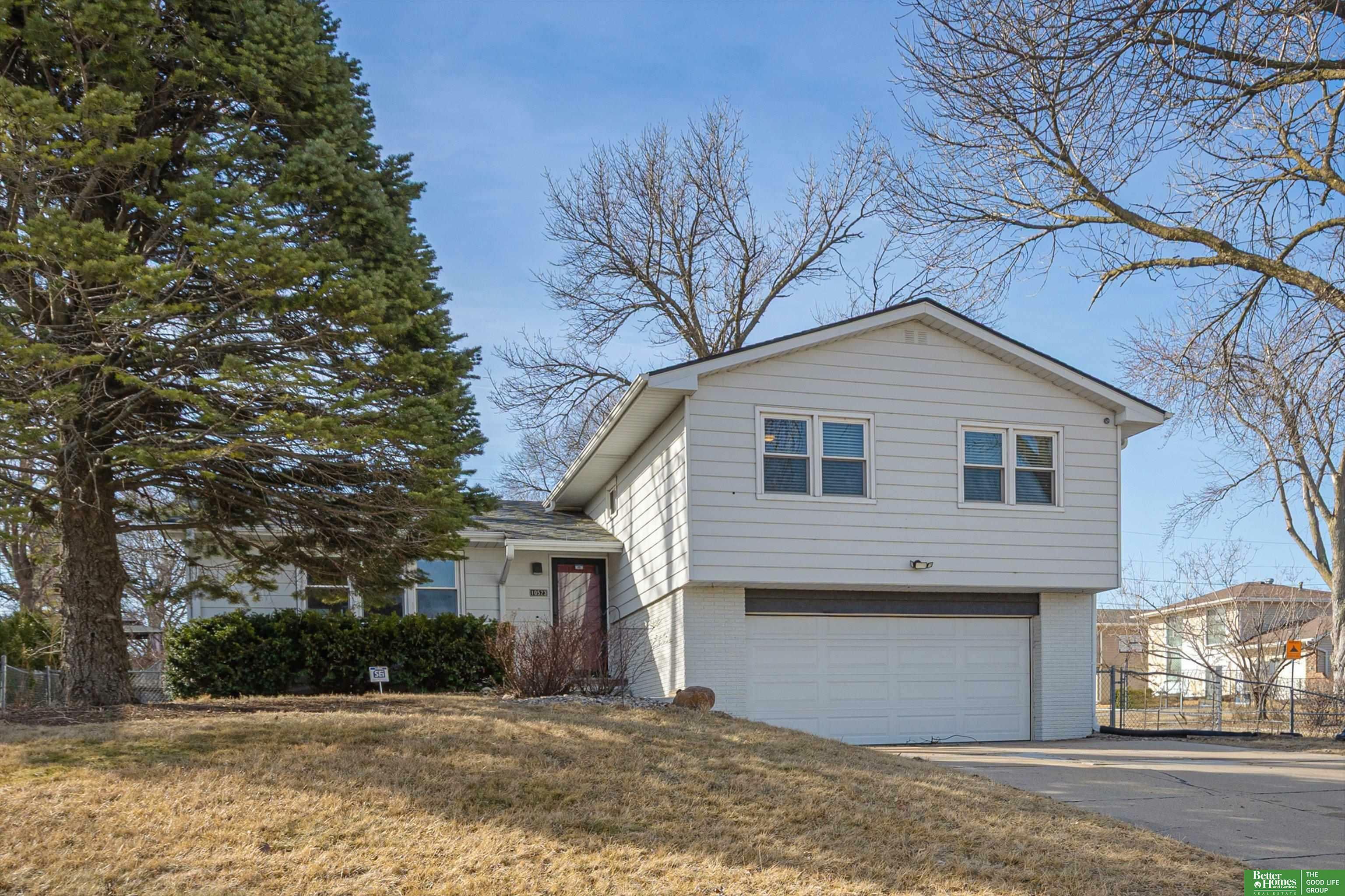 10523 Decatur Street  Omaha NE 68114 photo