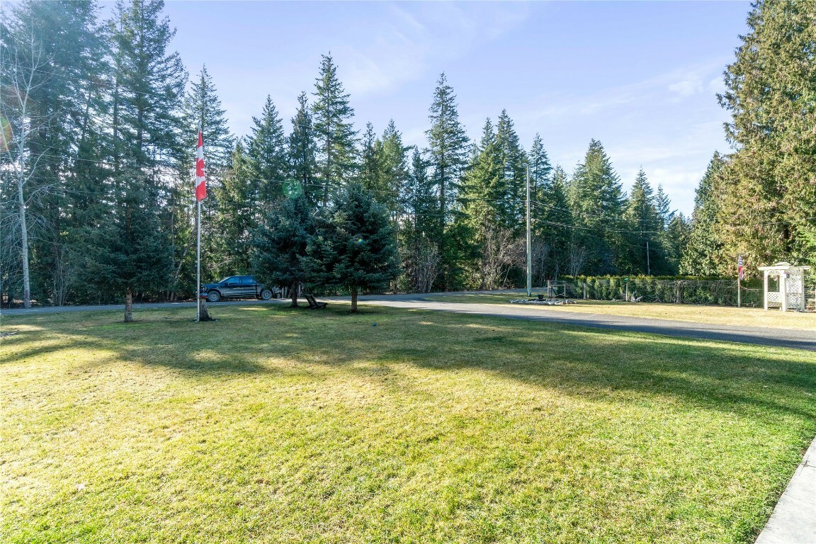 Property Photo: 4061 Santa Road BC V0E 1M5