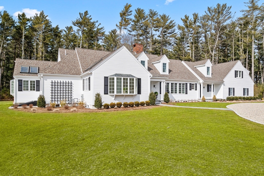 Property Photo:  25 Hawthorn Hill  MA 02332 