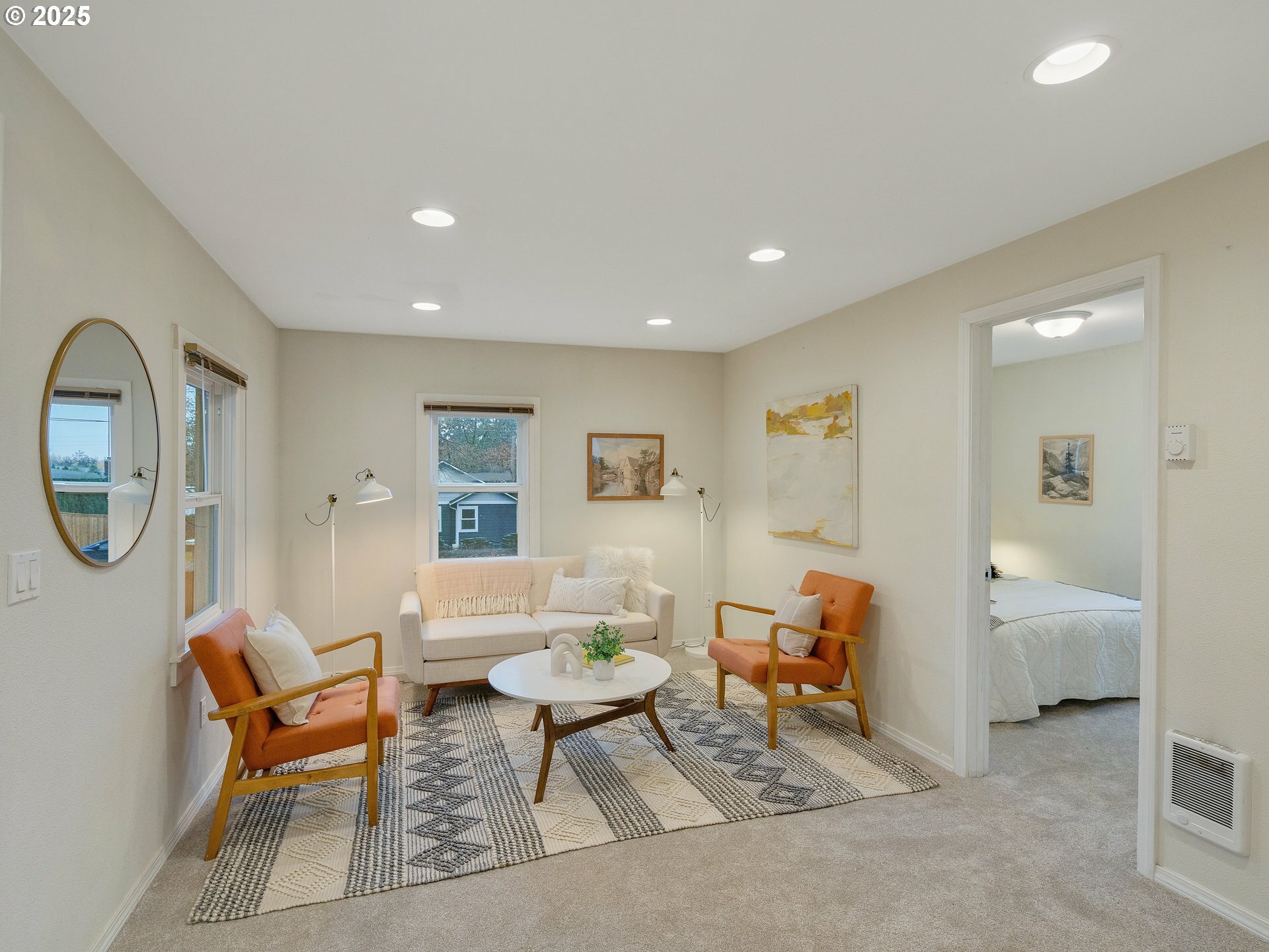 Property Photo: 2311 SW 6th Ave 9 WA 98607