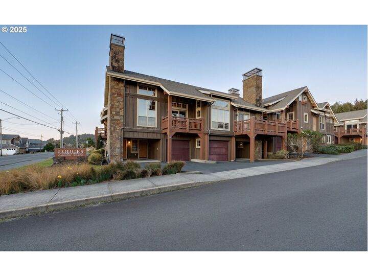 132 E Surfcrest Ave  Cannon Beach OR 97110 photo