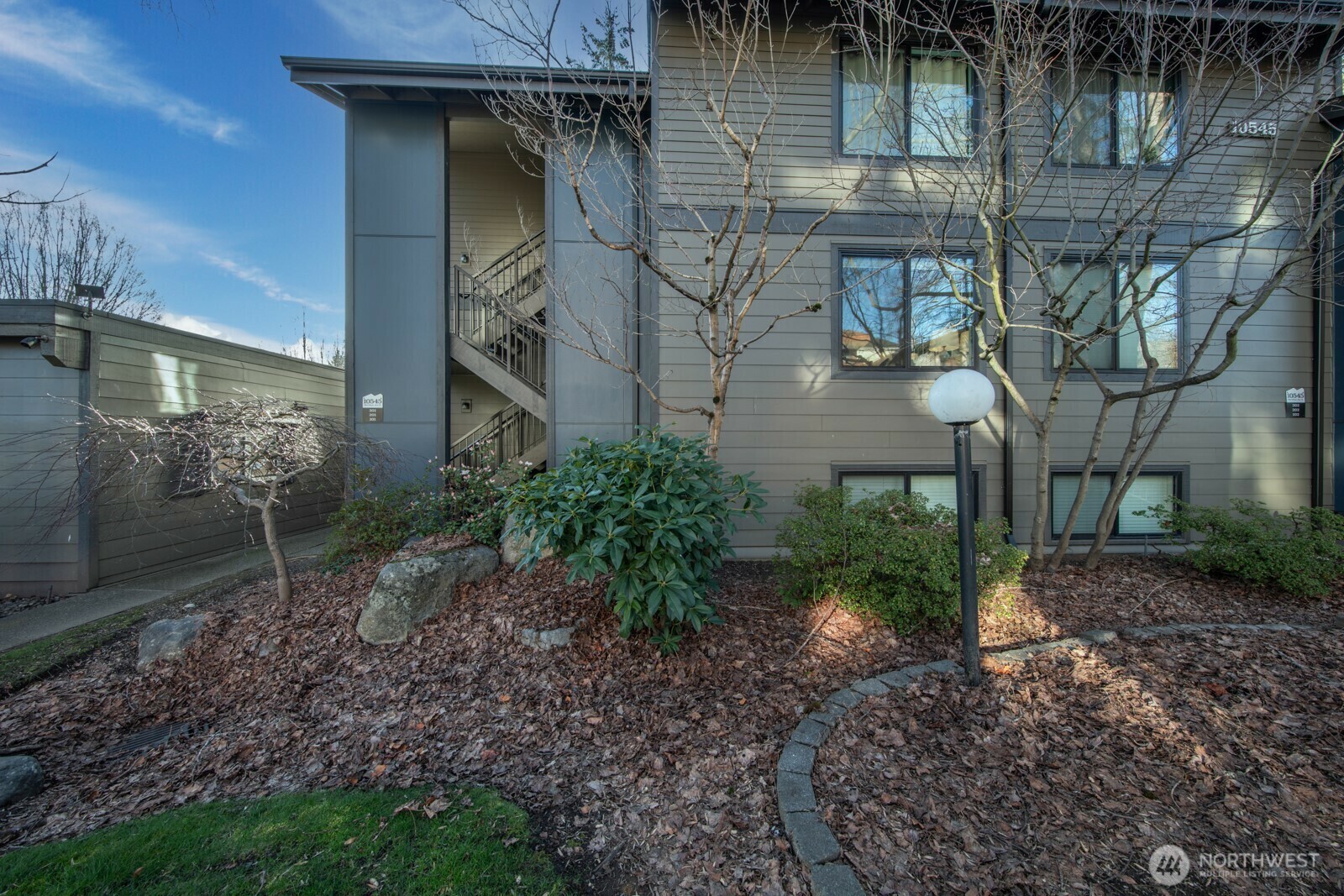 10545  Meridian Avenue N 201  Seattle WA 98133 photo