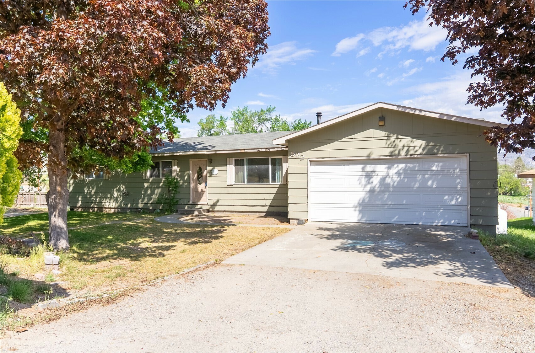 Property Photo:  522  Ironwood Street  WA 98841 