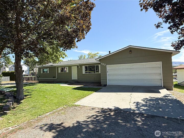 522  Ironwood Street  Omak WA 98841 photo