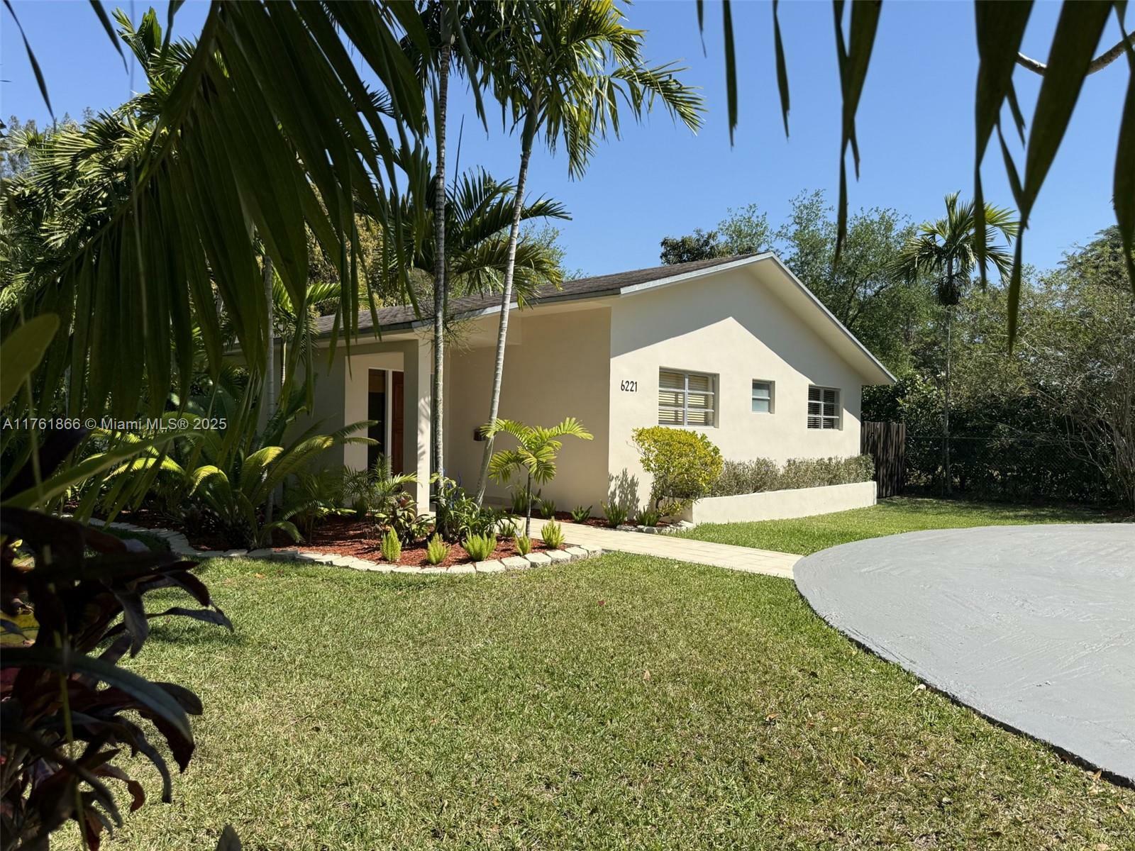 Property Photo:  6221 SW 58 St  FL 33143 