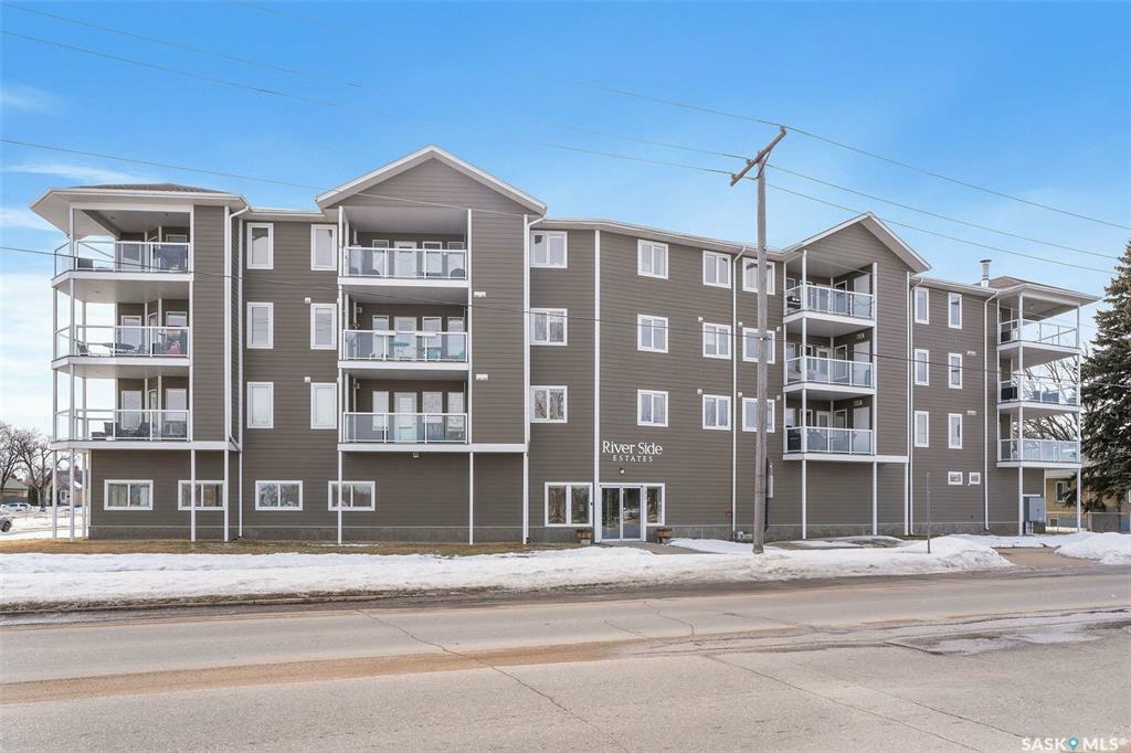 Property Photo: 395 River Street E 202 SK S6V 2Z3