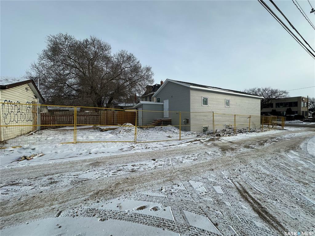 Photo de la propriété:  111 H Avenue N  SK S7L 2B5 