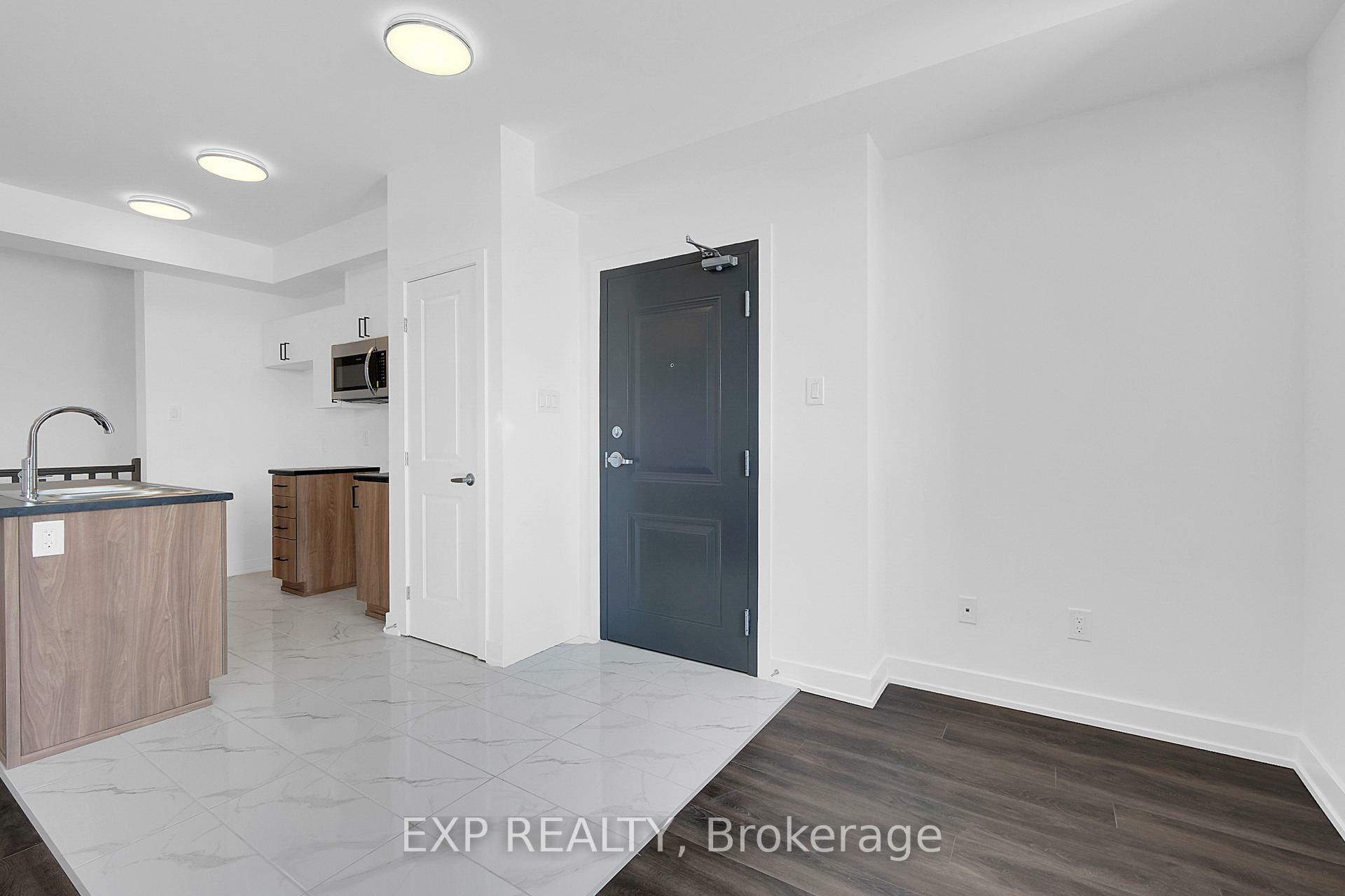 Property Photo: 825 Silhouette N/A ON K2J 4S3