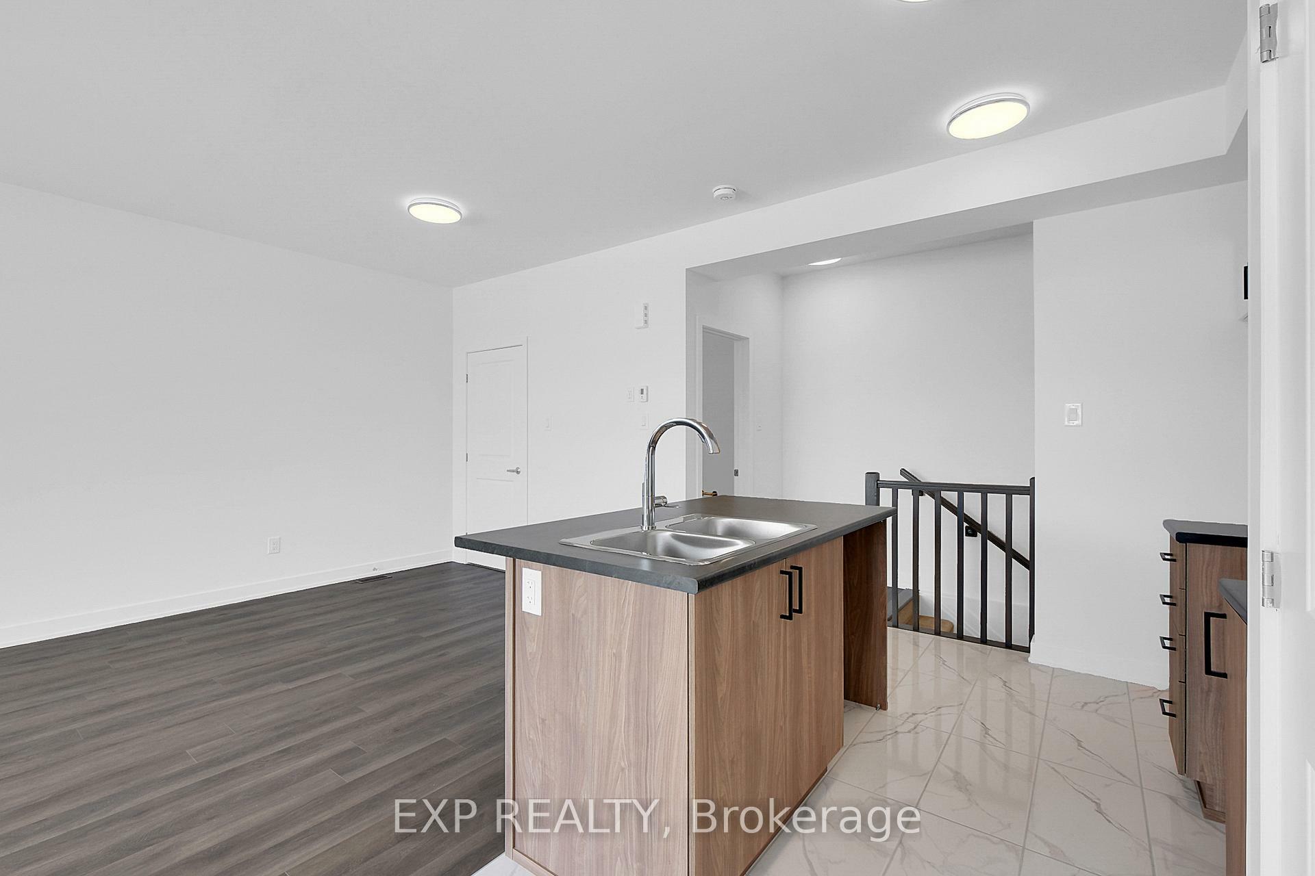 Property Photo:  825 Silhouette  ON K2J 4S3 
